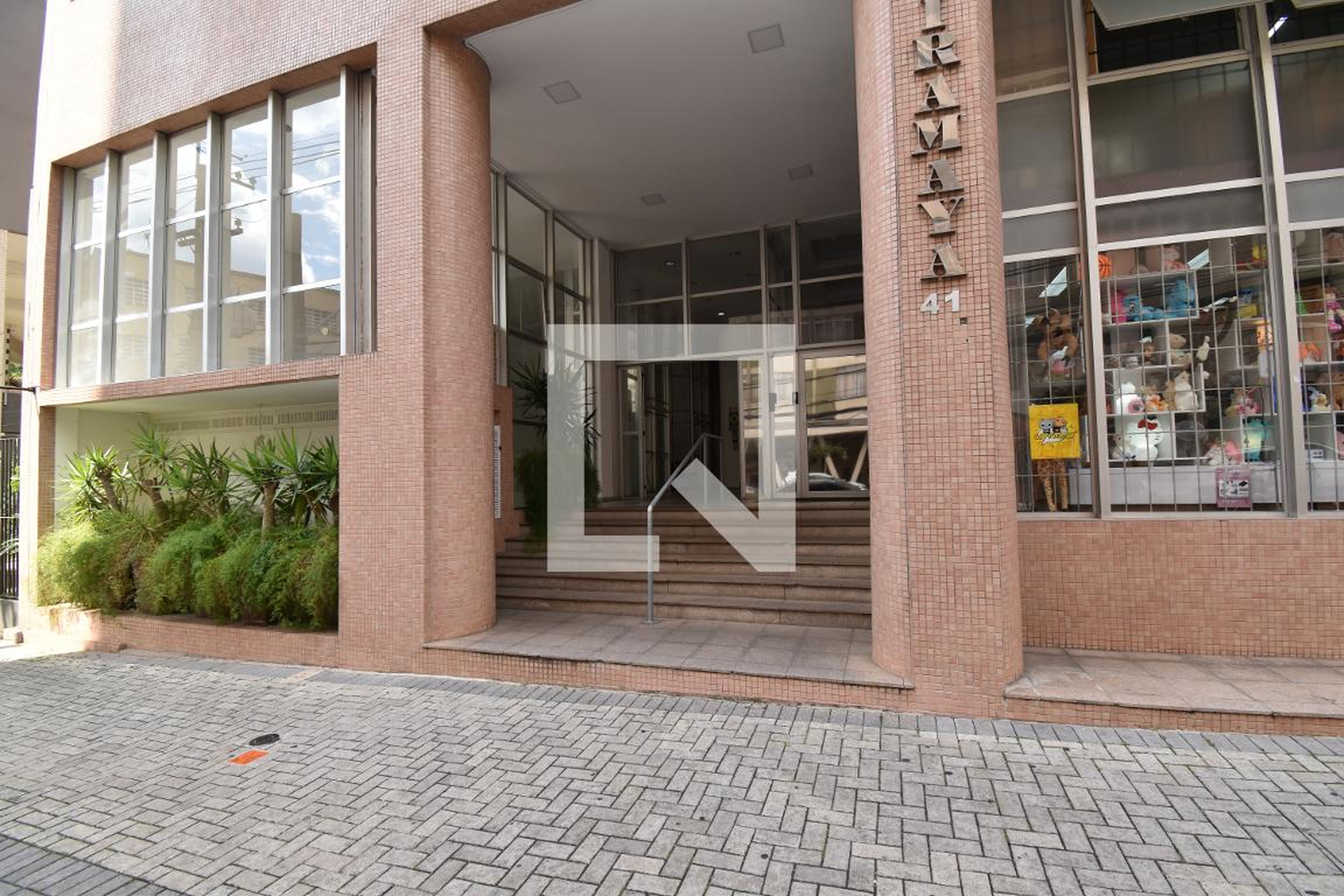 Fachada Edifício Iramaya