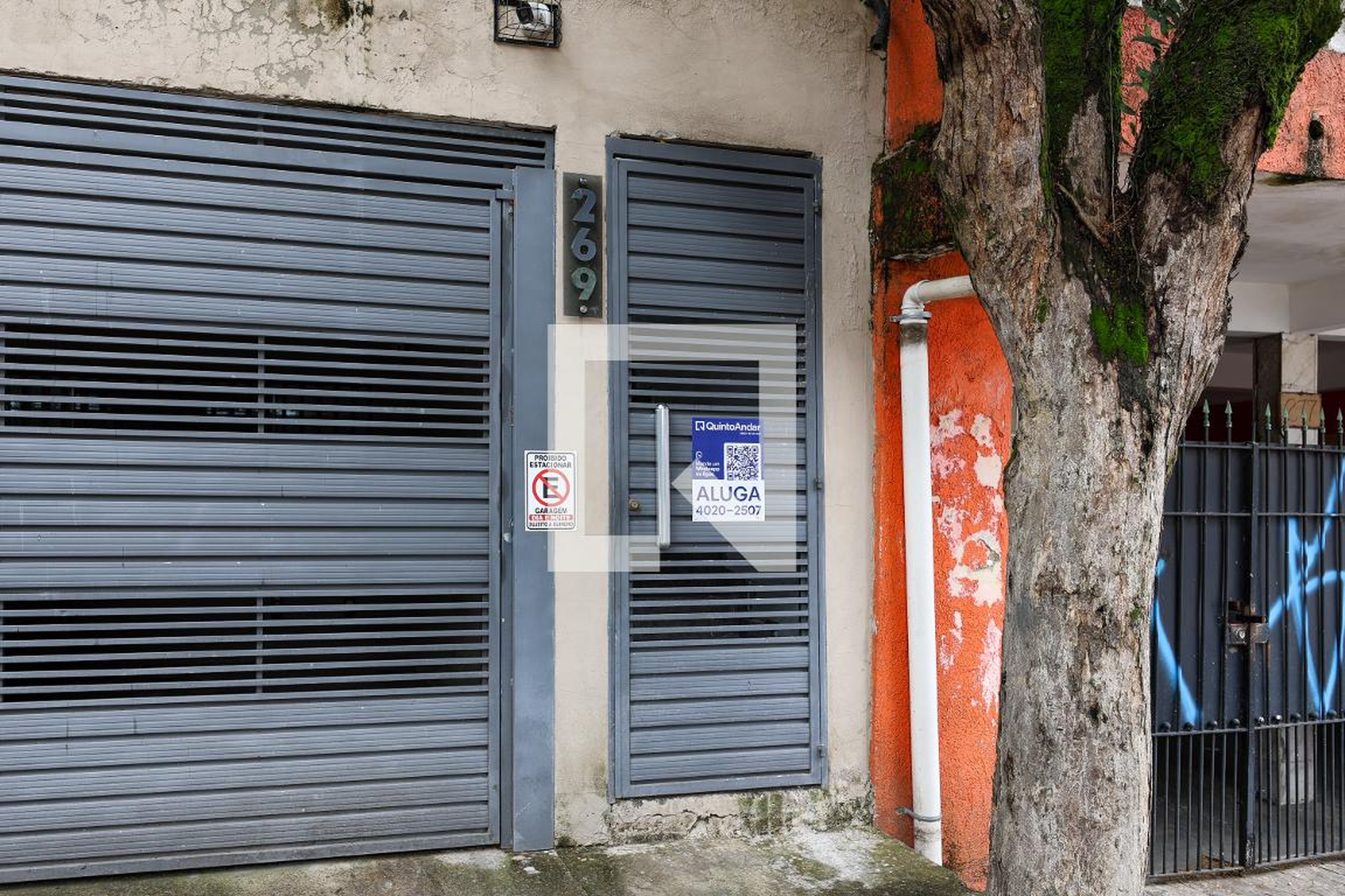 Fachada Condomínio em Rua Campina Grande, 269