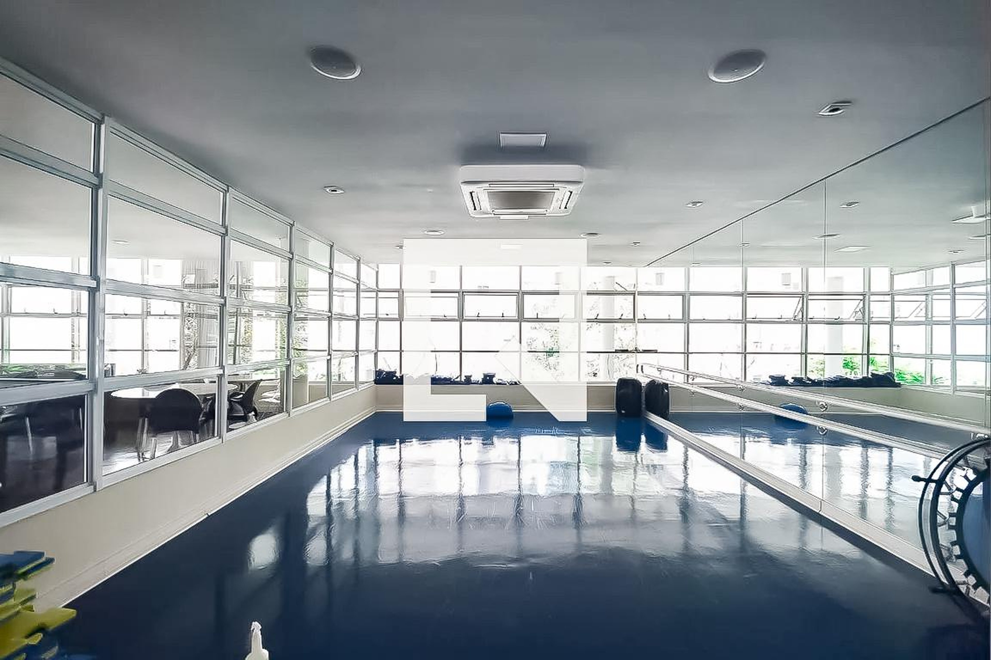 Piscina Coberta - Villa Amalfi
