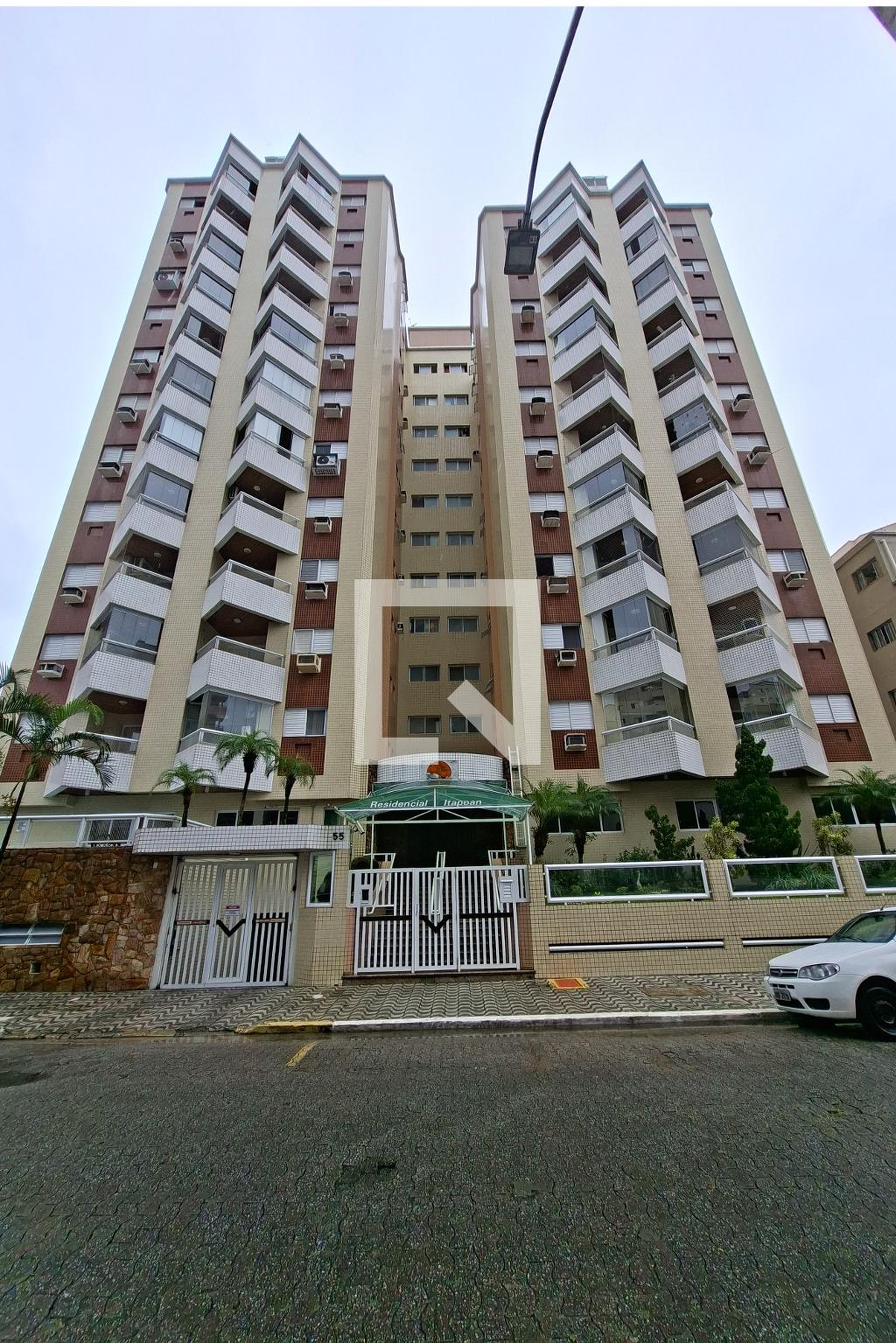 Fachada Condomínio Itapoan