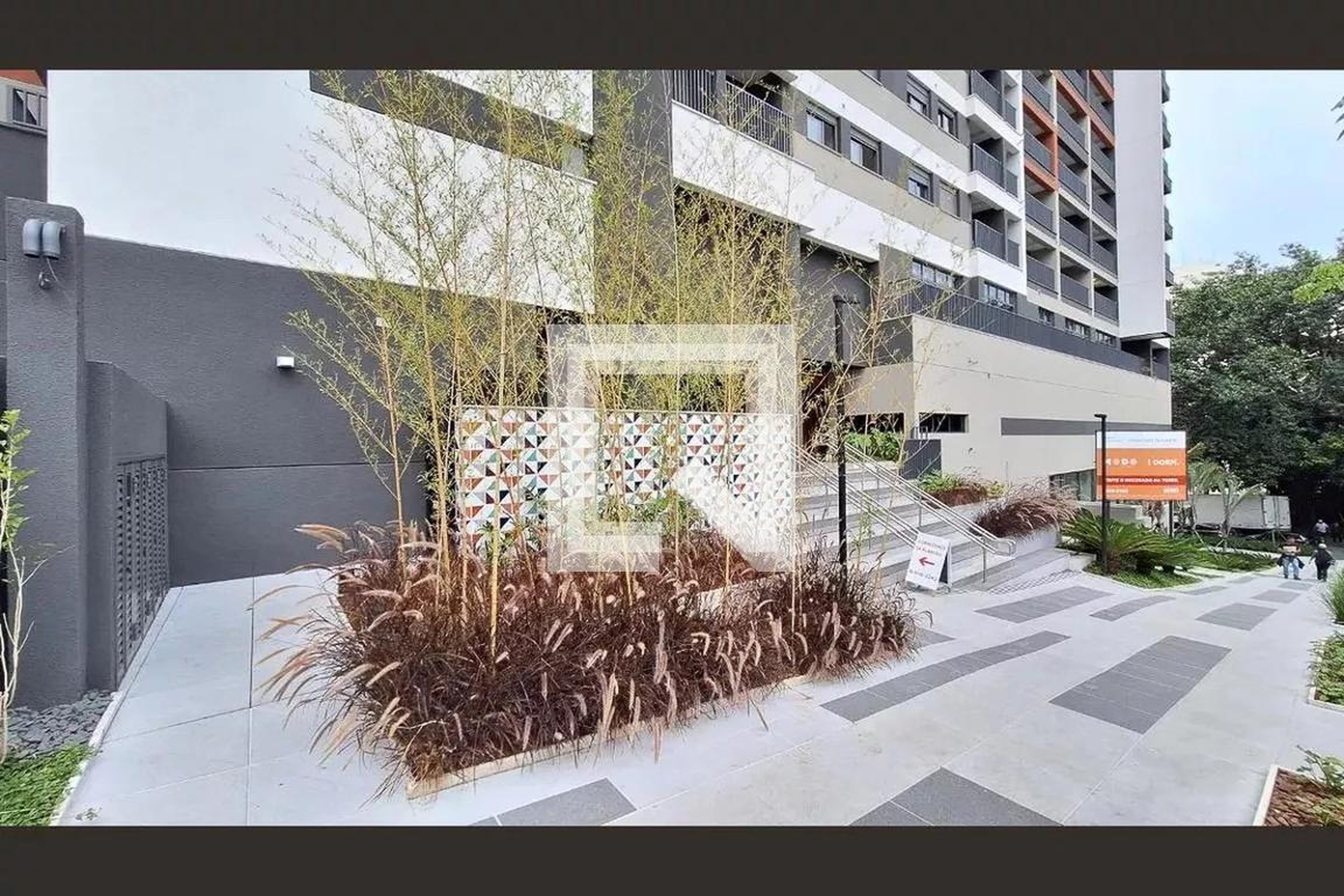 Fachada Condomínio em Rua Venâncio Aires, 900