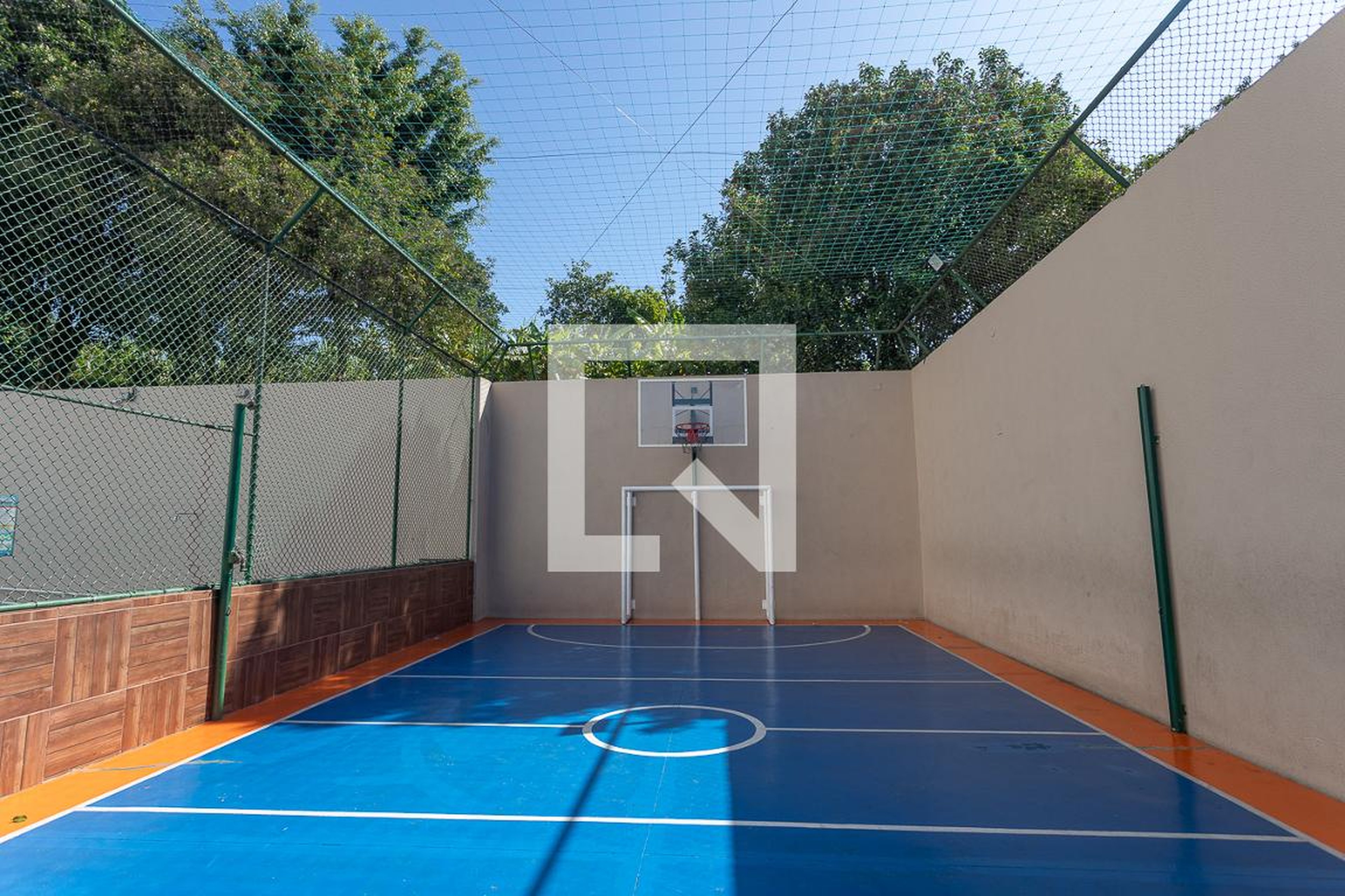 Quadra Esportiva - Praça Diadema I