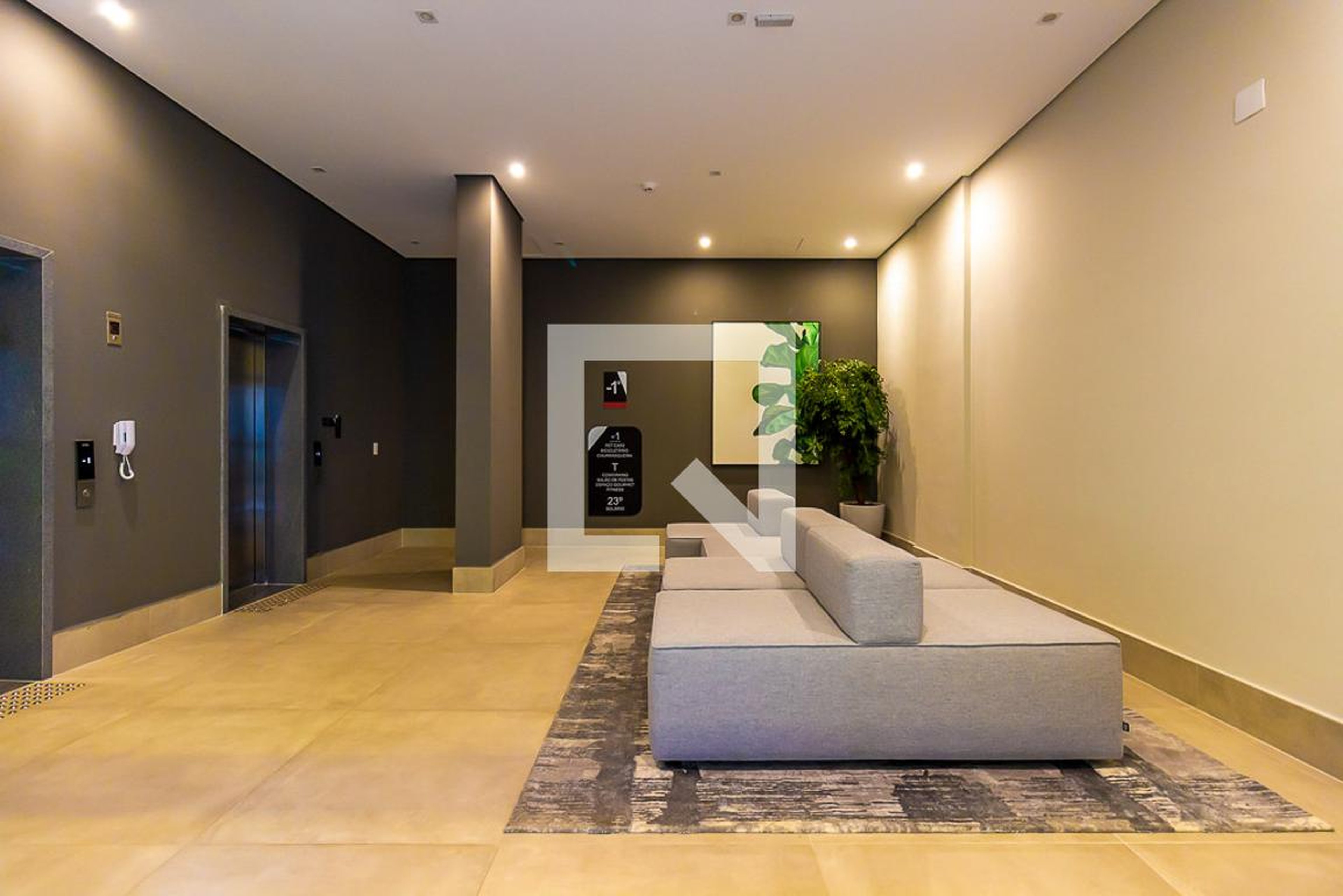 Hall de entrada - My One Estação Brooklyn