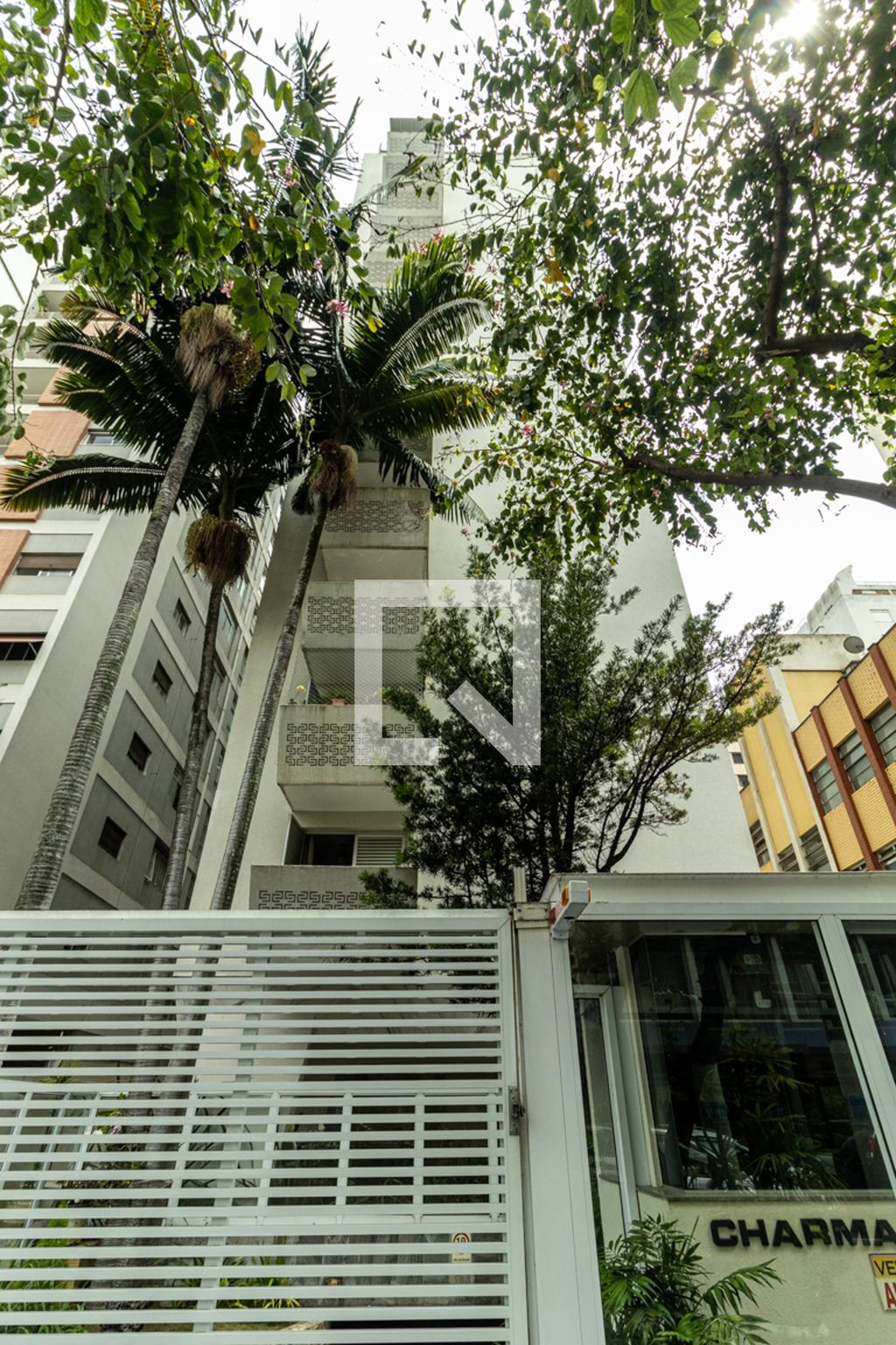 Fachada Edifício Charmaine
