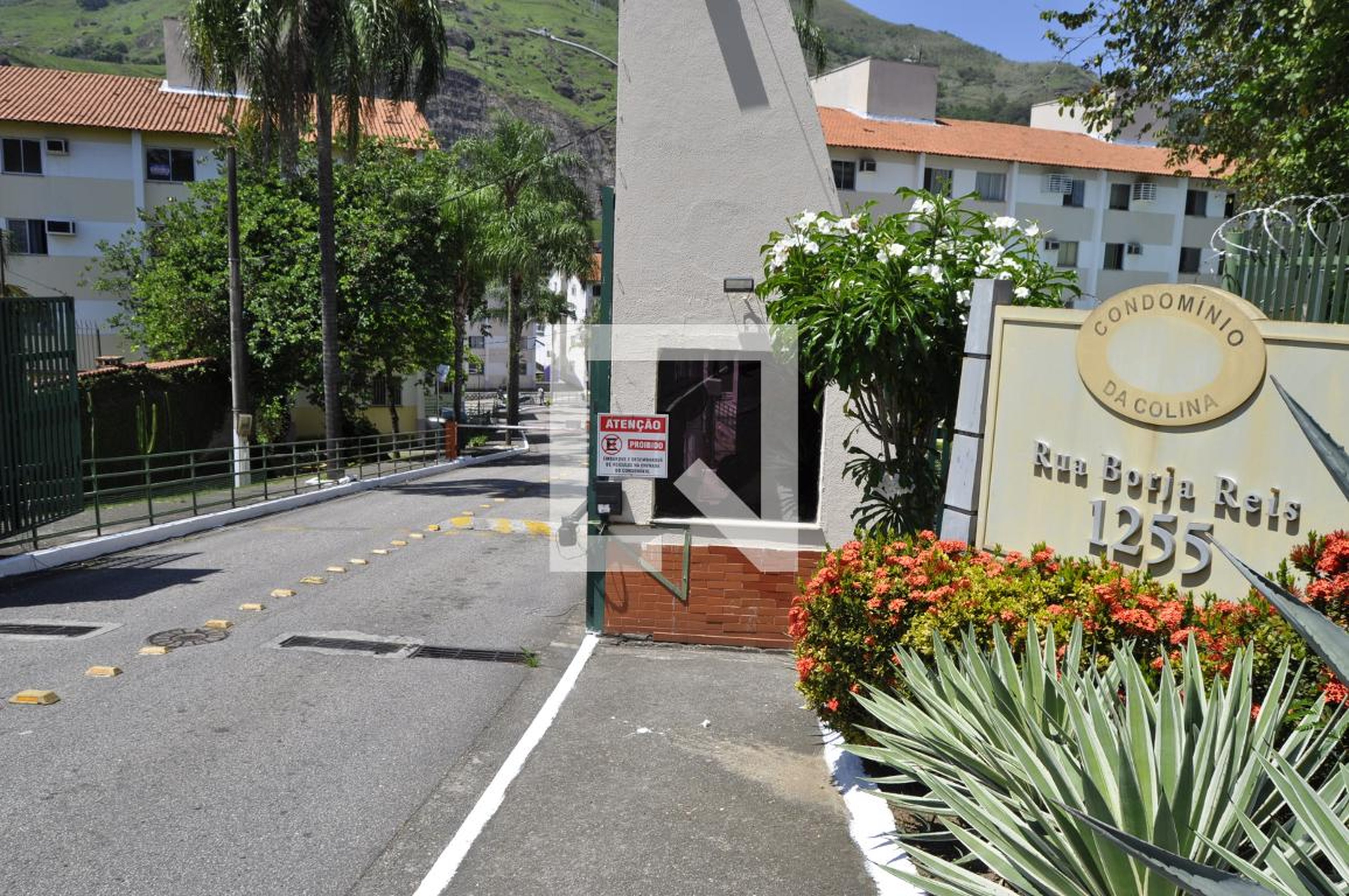 Fachada Edifício da Colina