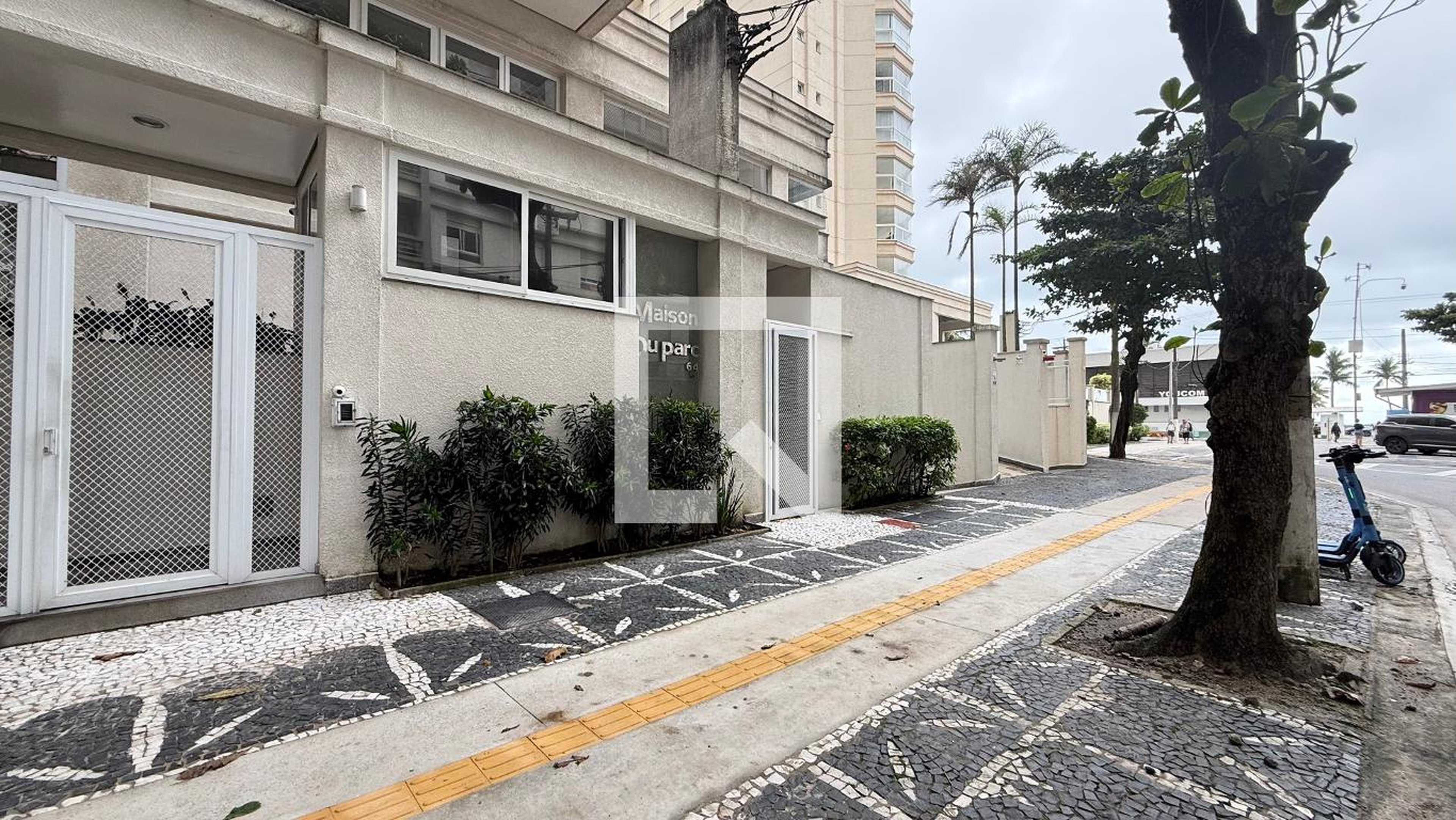 Fachada Condomínio Maison Du Parc II