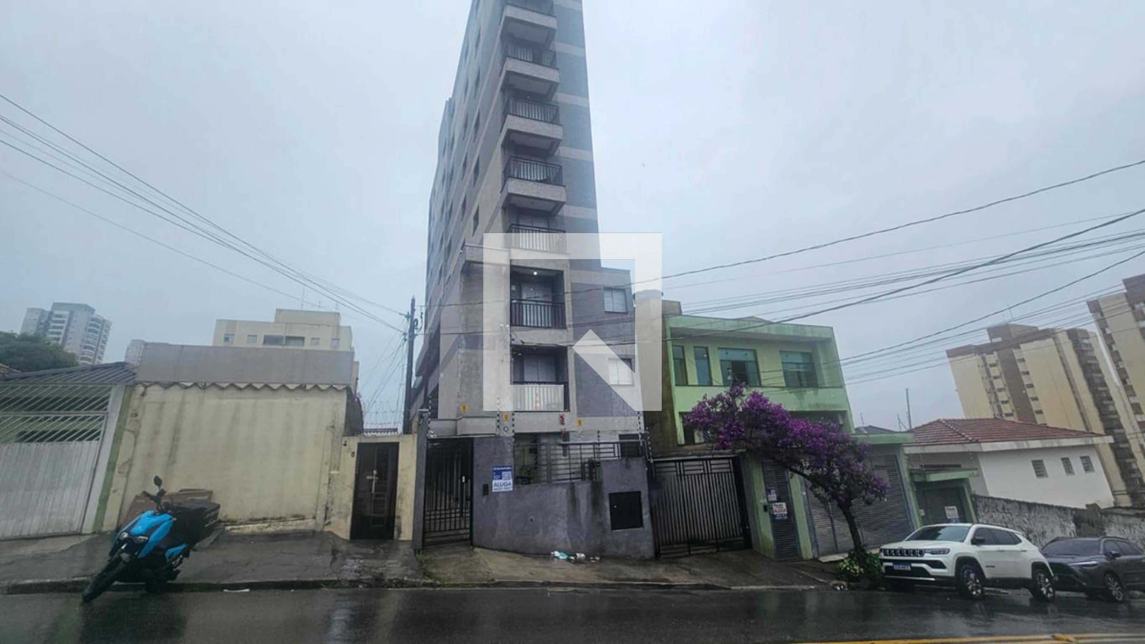 Fachada Condomínio em Rua Júlio Colaço, 411