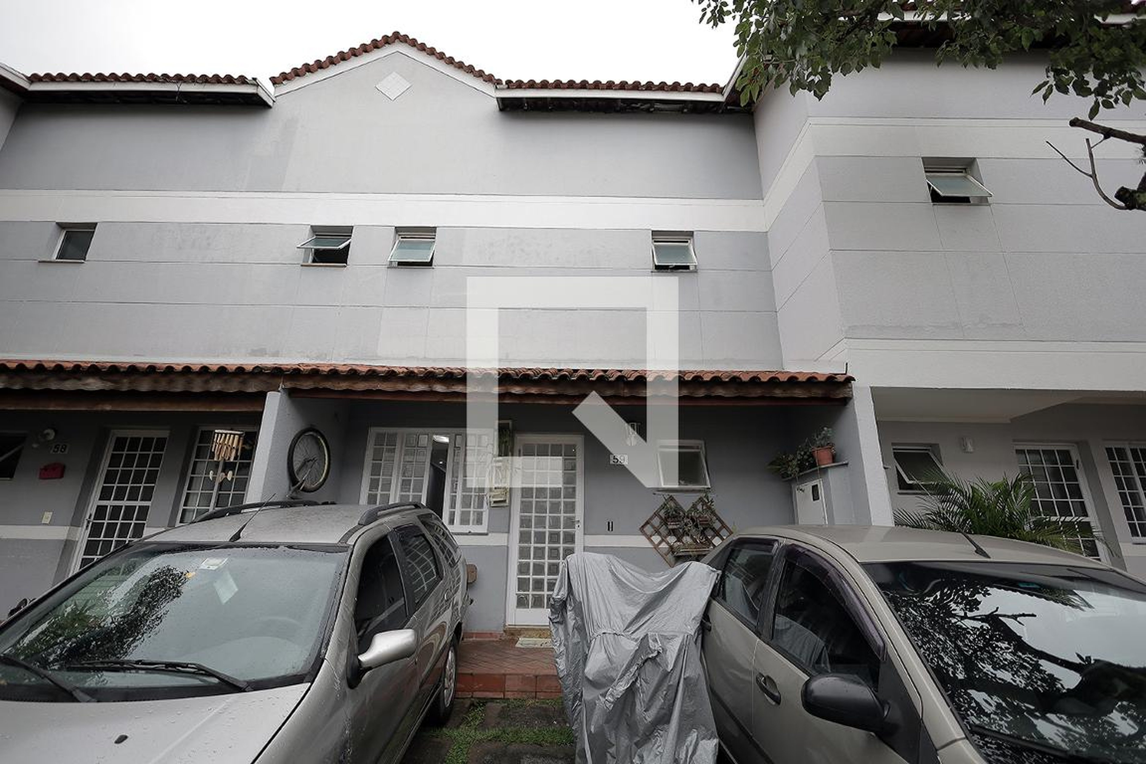 Fachada Condomínio Bougainville Utinga