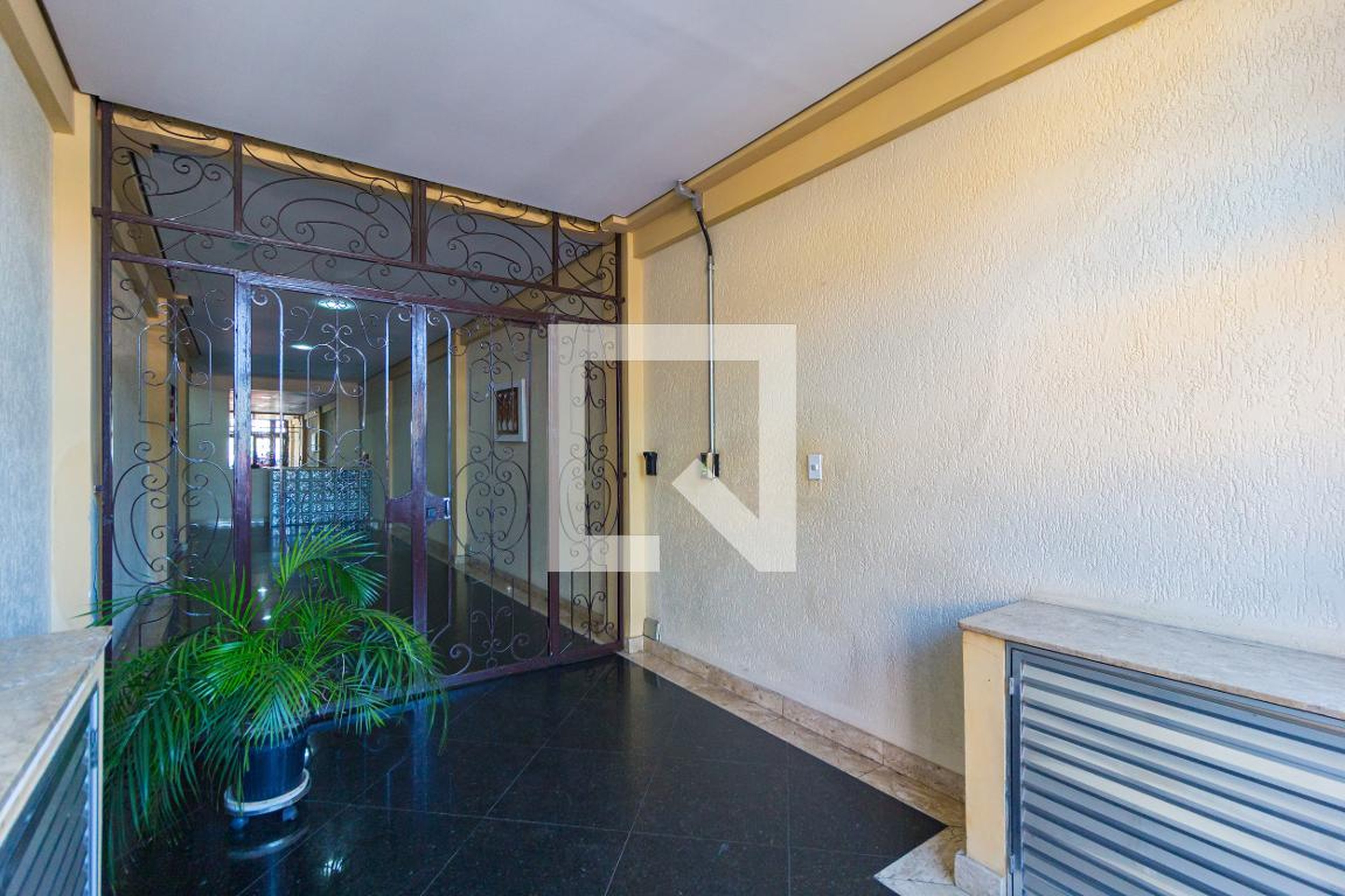 Hall social - Edifício Adão Júnior