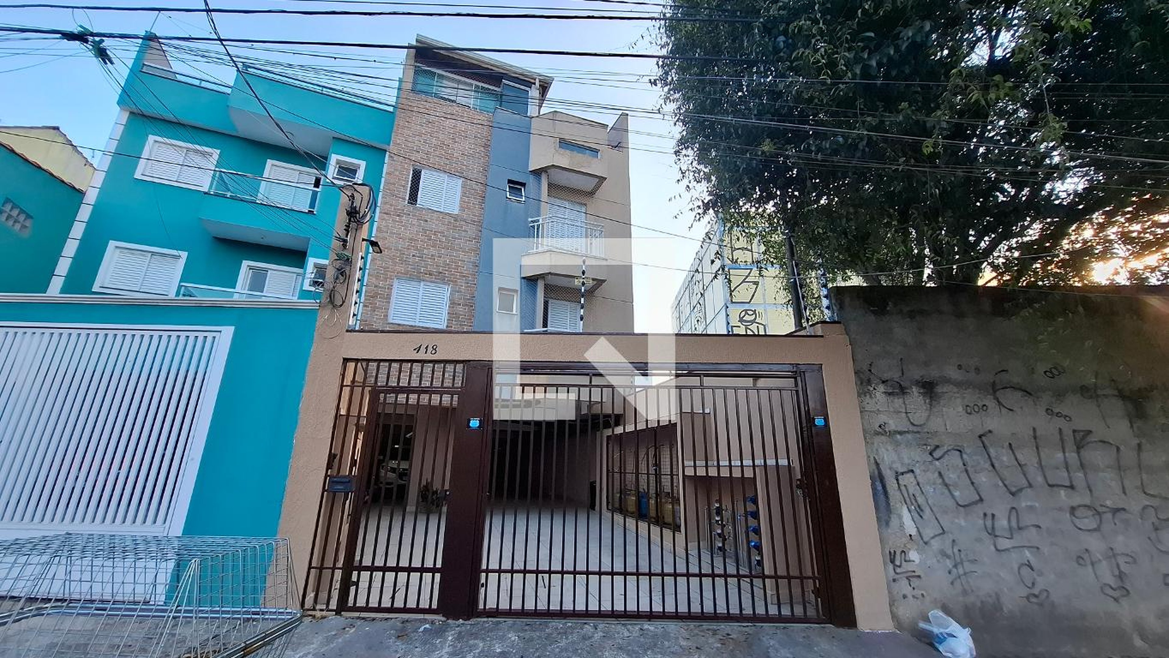 Fachada Condomínio em Rua Paranapiacaba, 418