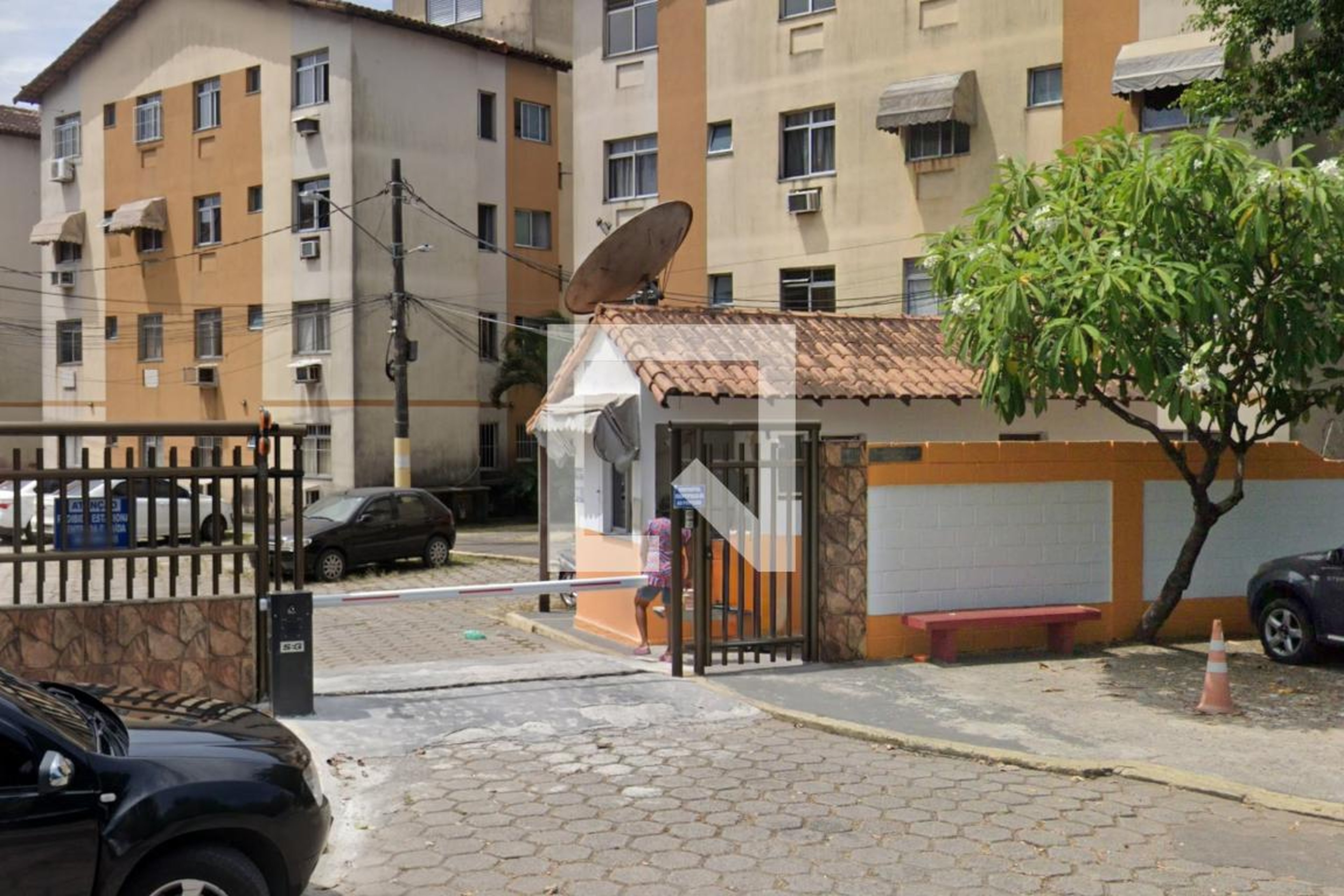 Fachada Condomínio em Estrada de Paciência, 5555