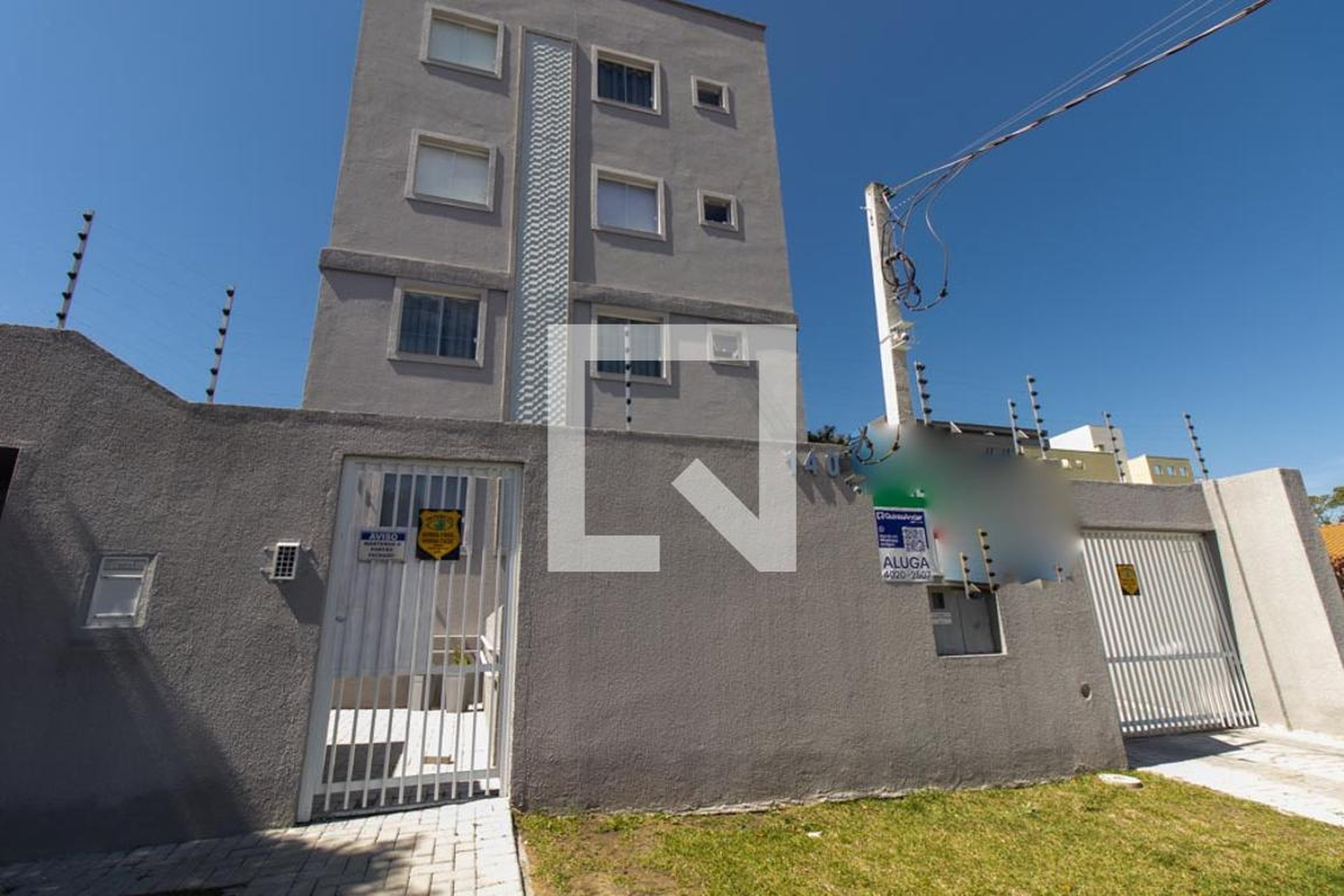 Fachada do Prédio Condomínio em Rua Professor Léo Kessler, 140