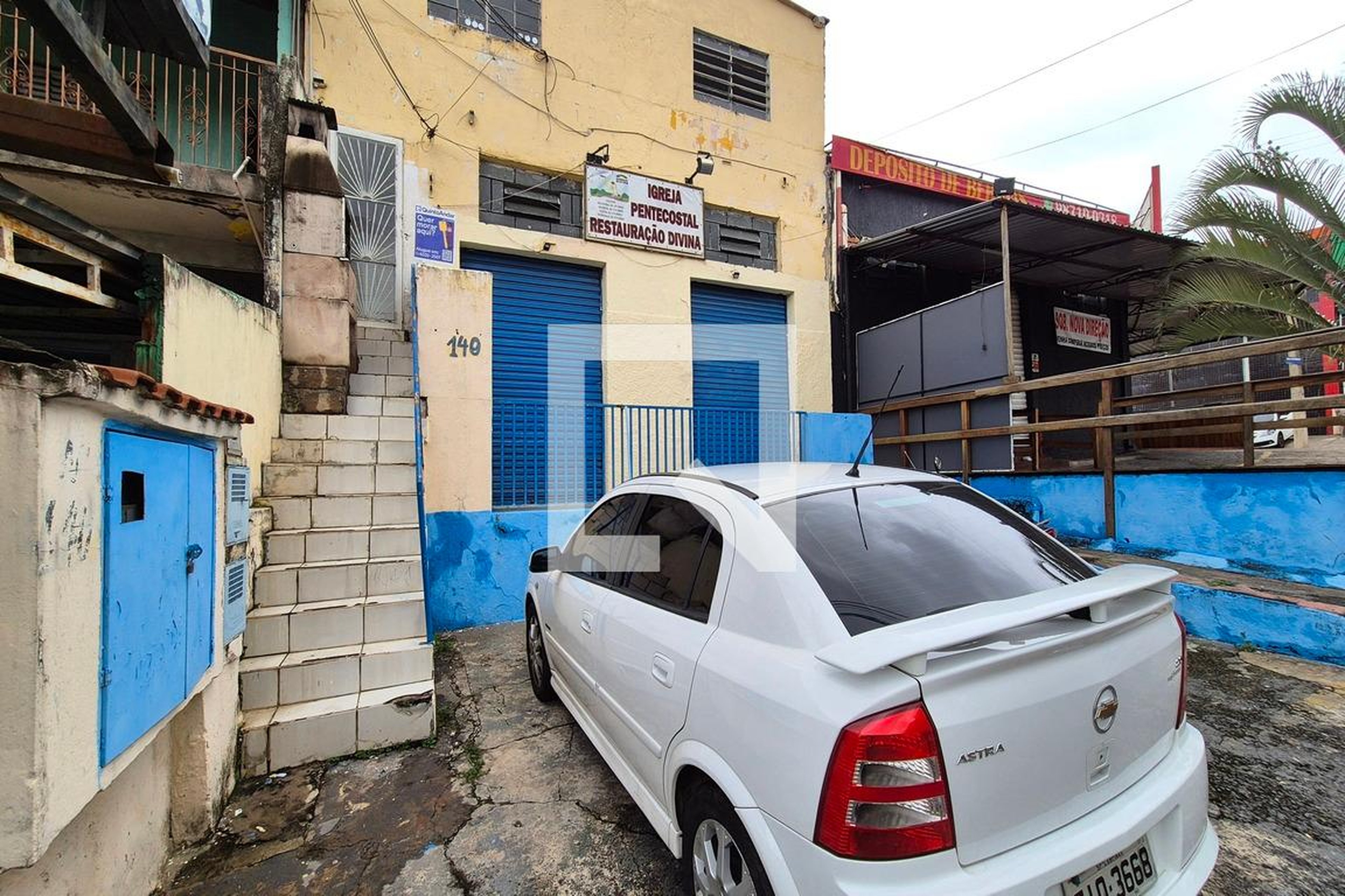Fachada do Prédio Condomínio em Avenida Carlos Lacerda, 140