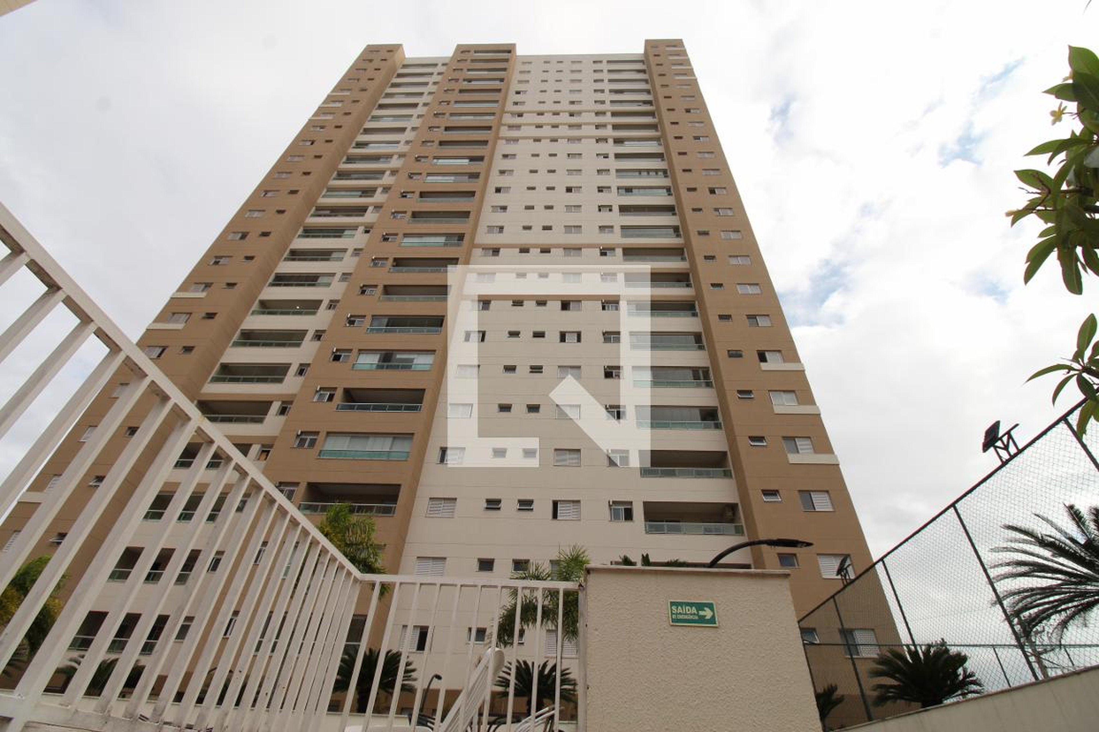 Fachada do Prédio Condomínio Portal do Parque