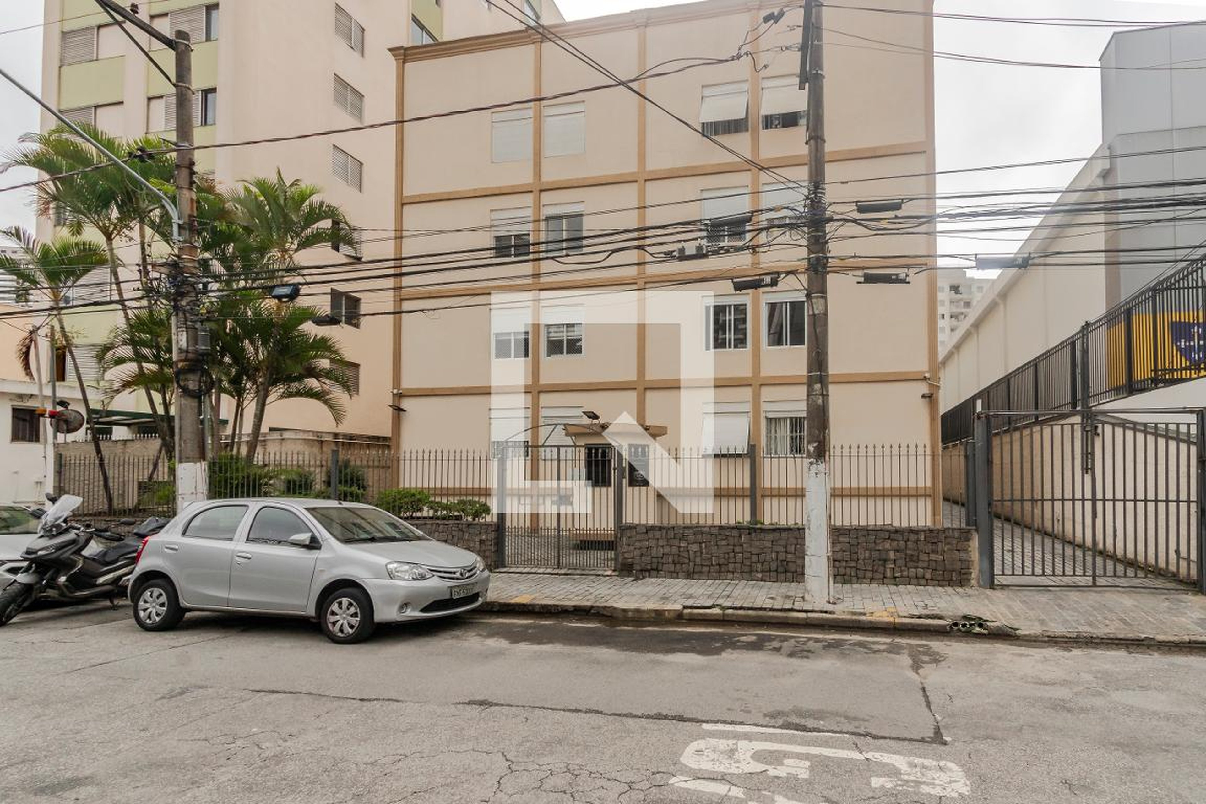 Fachada Condomínio Raposo Tavares