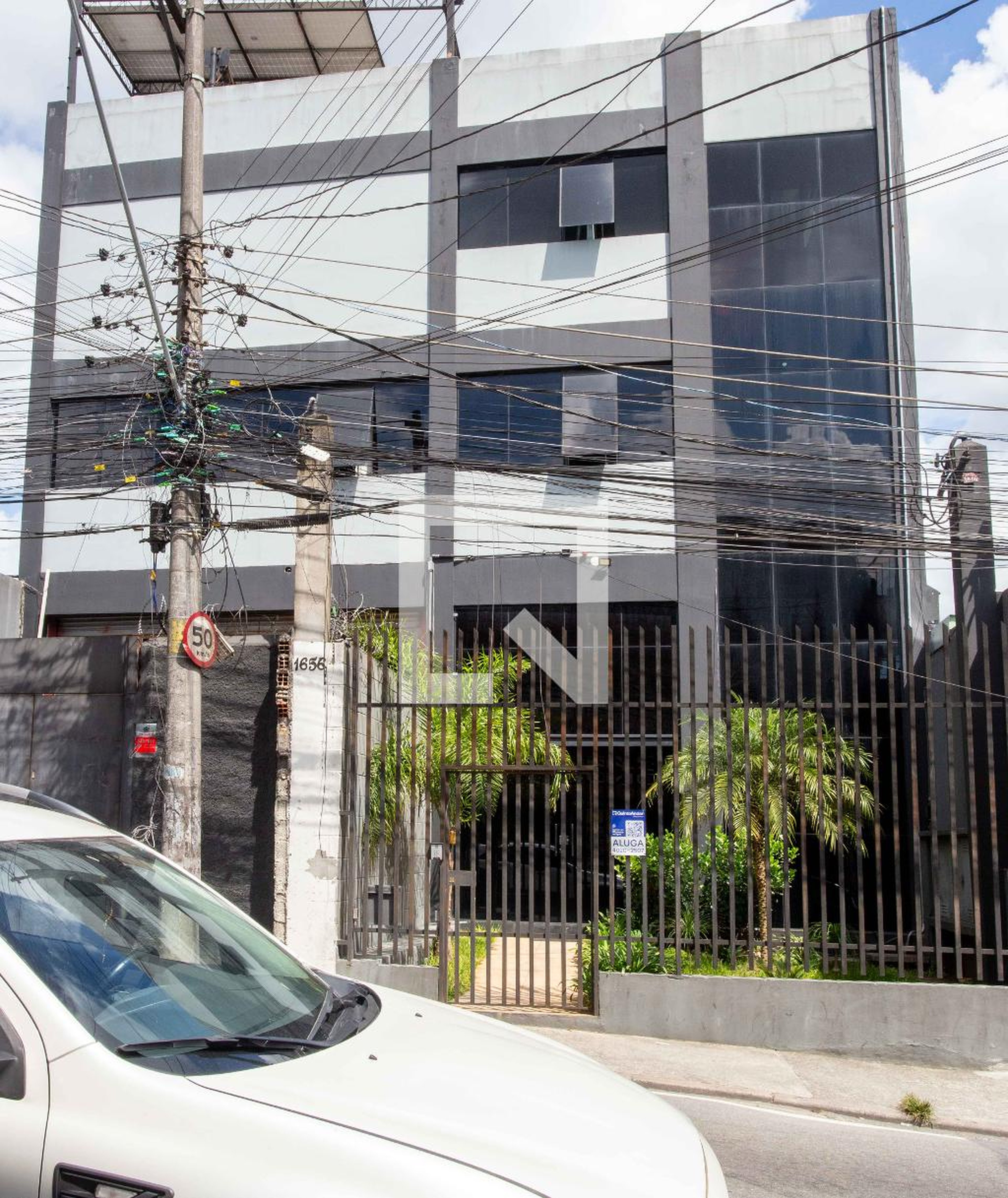 Fachada do Prédio Condomínio Alda 1656