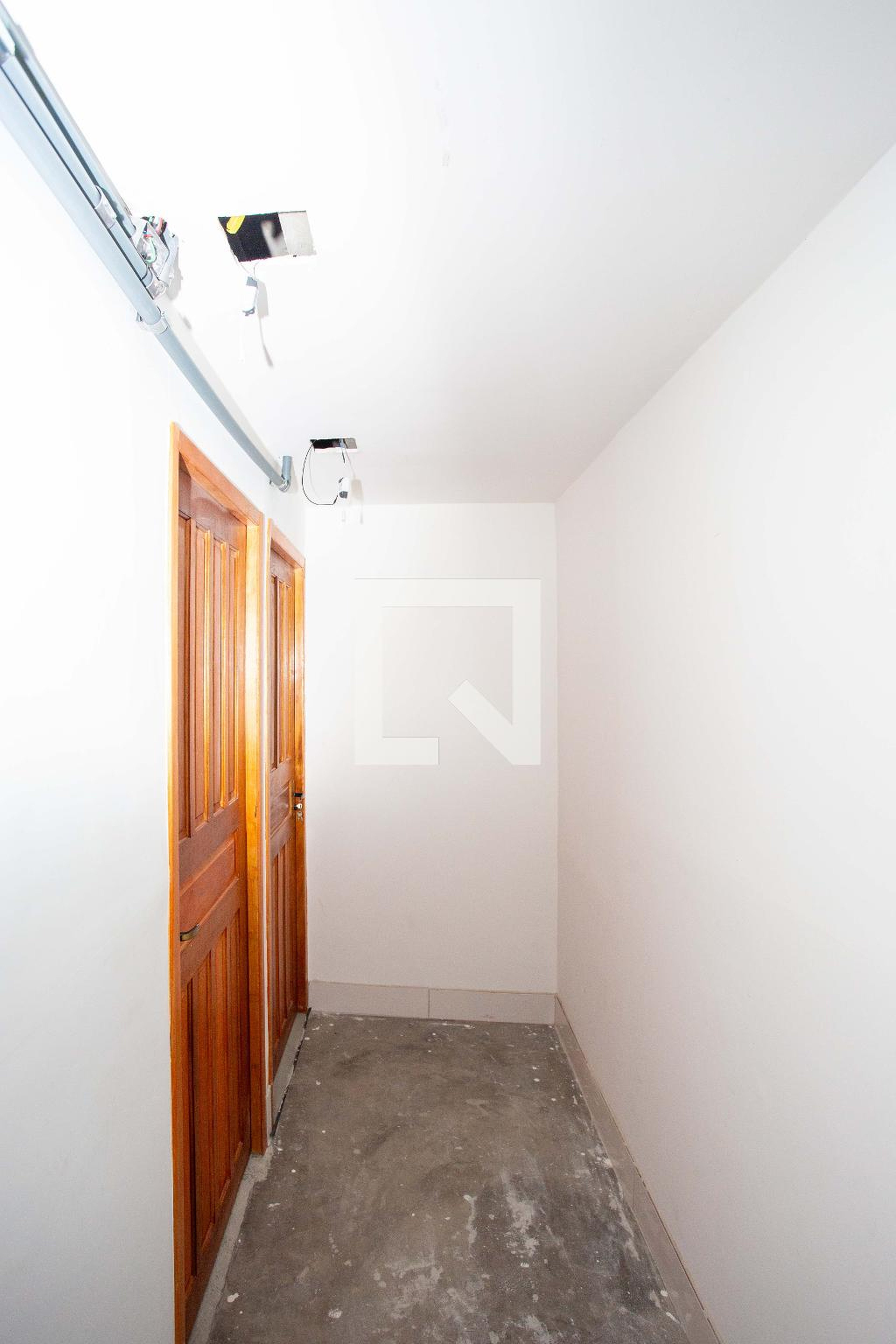 Hall de entrada - Alda 1656