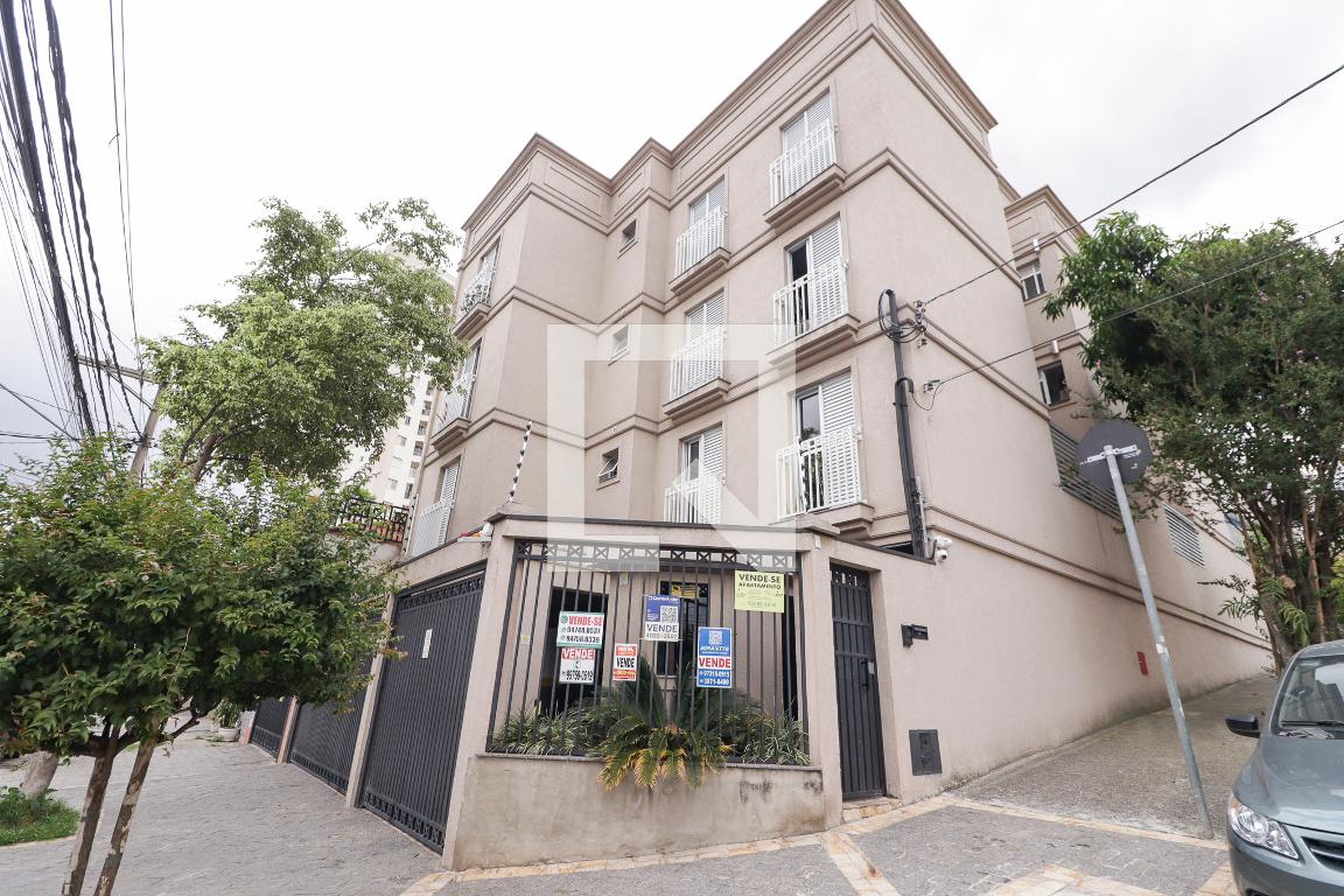 Fachada Condomínio em Rua Helena do Sacramento, 741