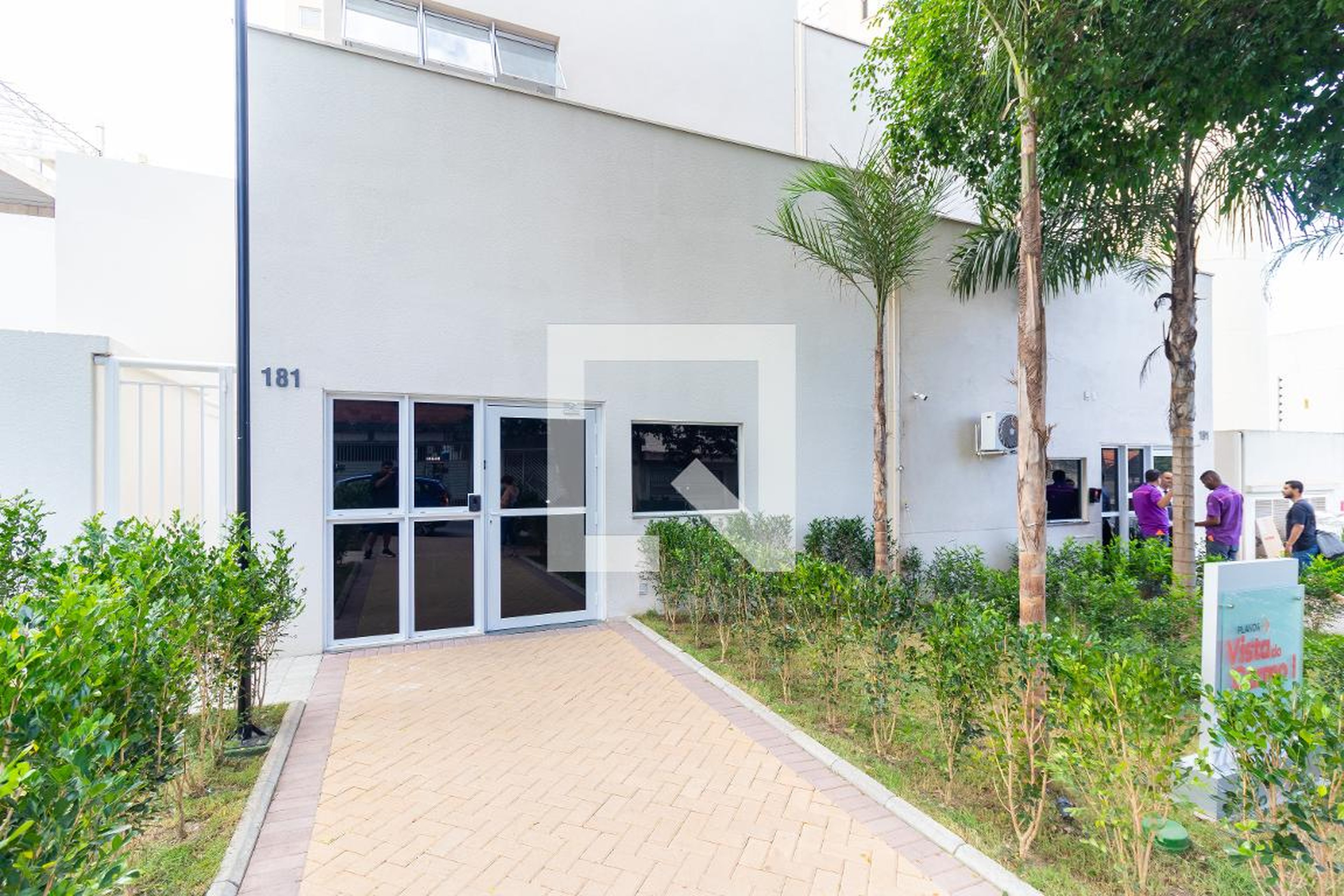 Fachada do condomínio Condomínio em Rua Tomoichi Shimizu, 181