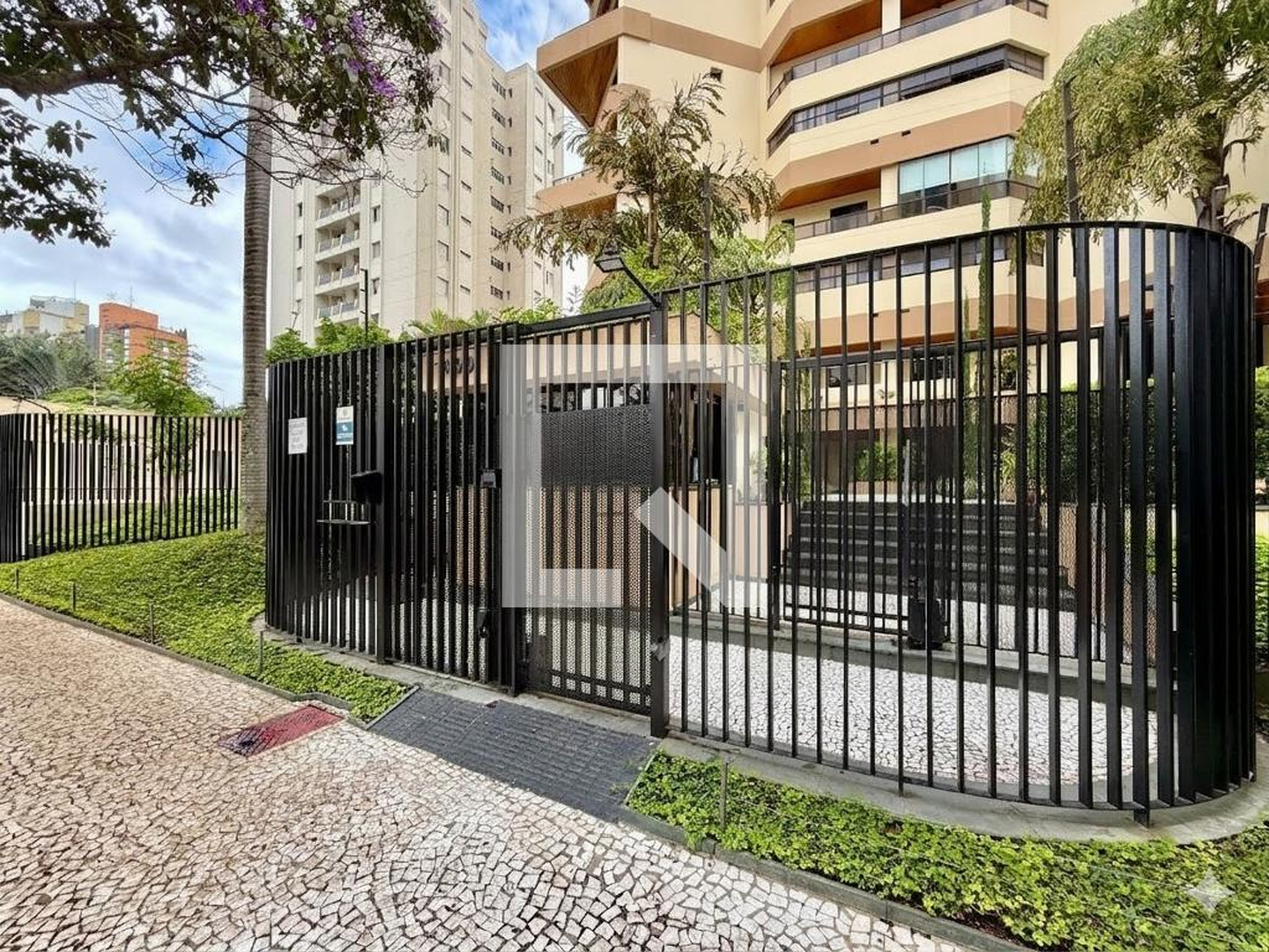 Fachada Condomínio Villa Milano