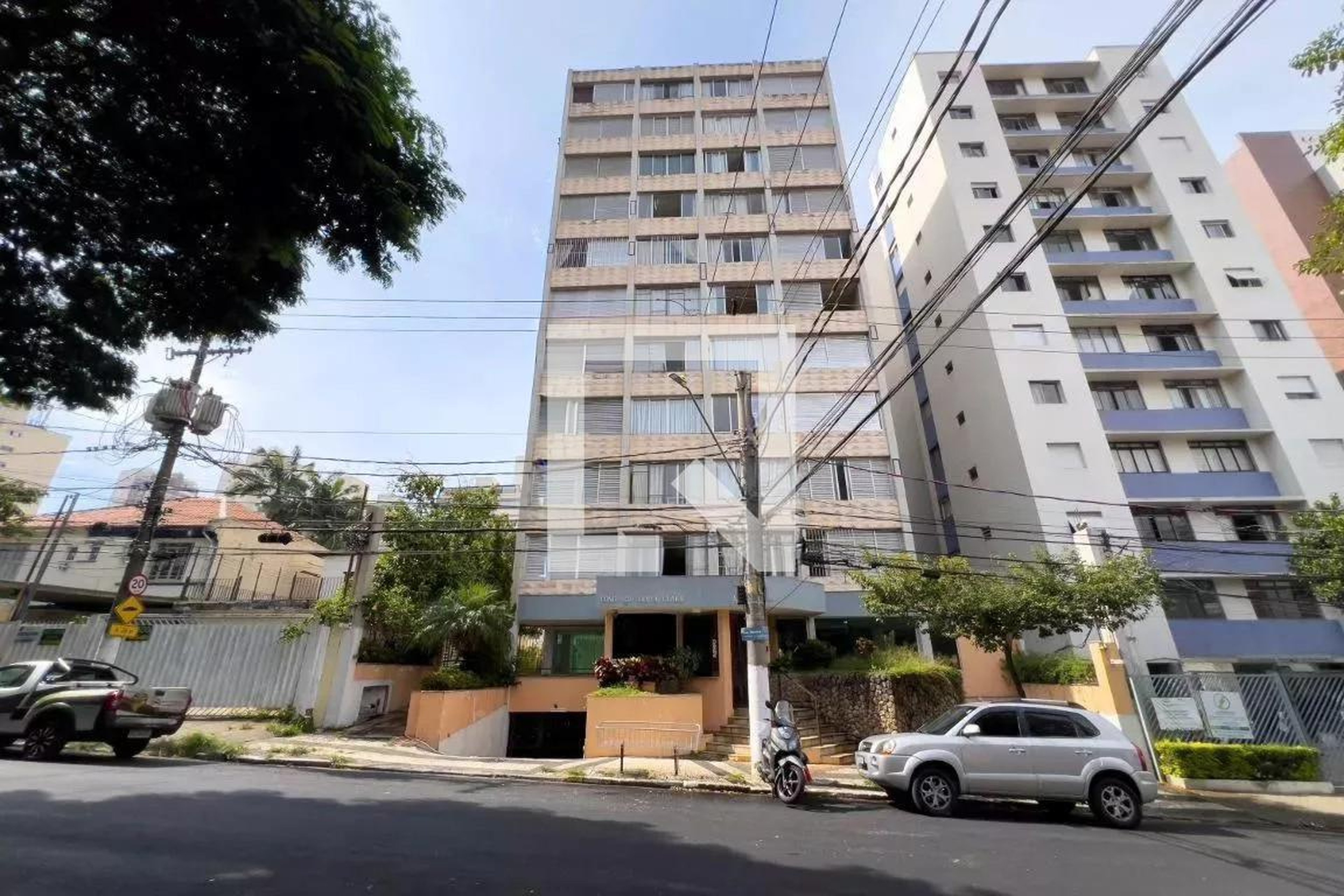 Fachada Condomínio em Rua Cubatão, 523