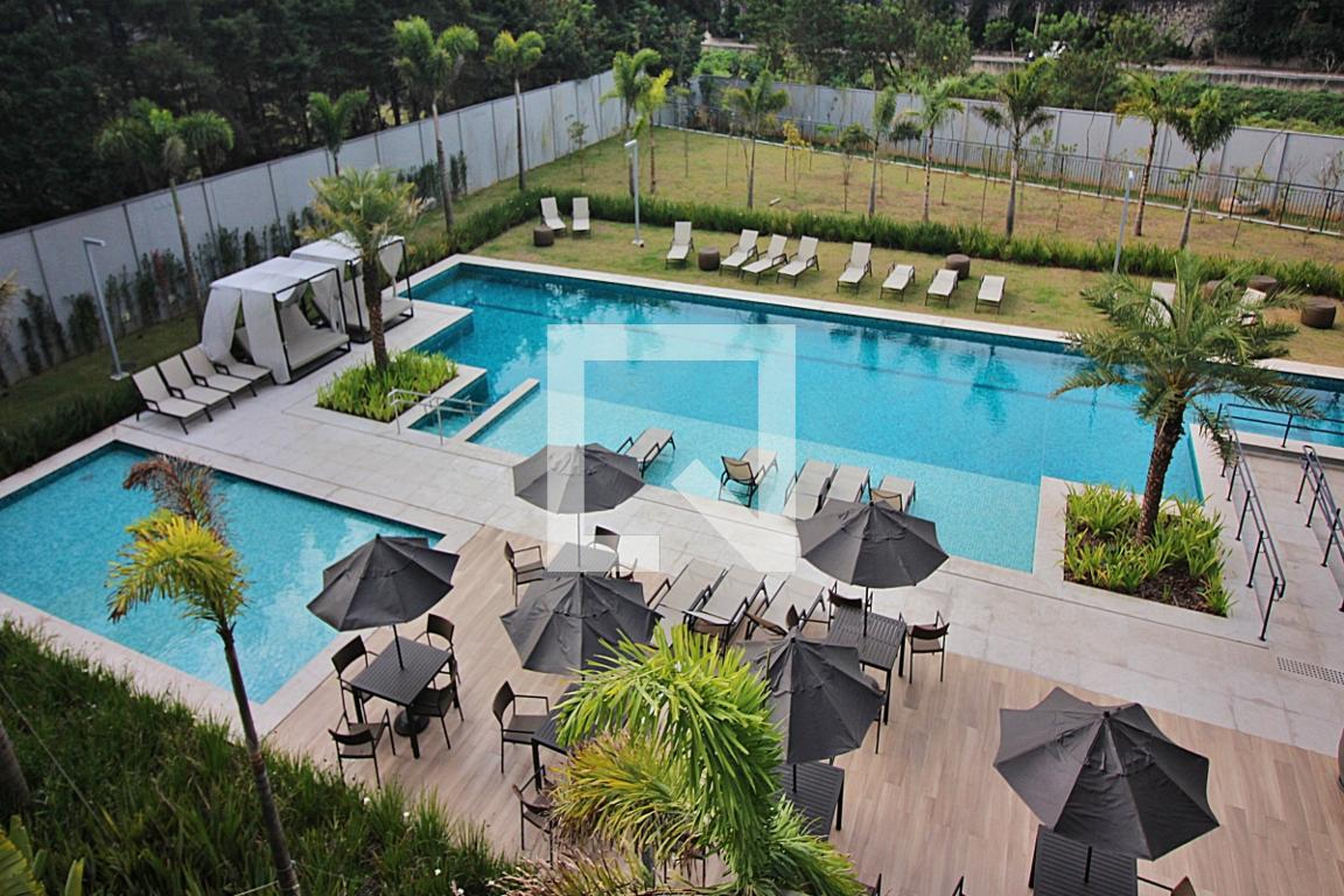 Piscina - Living Magic Rudge Ramos