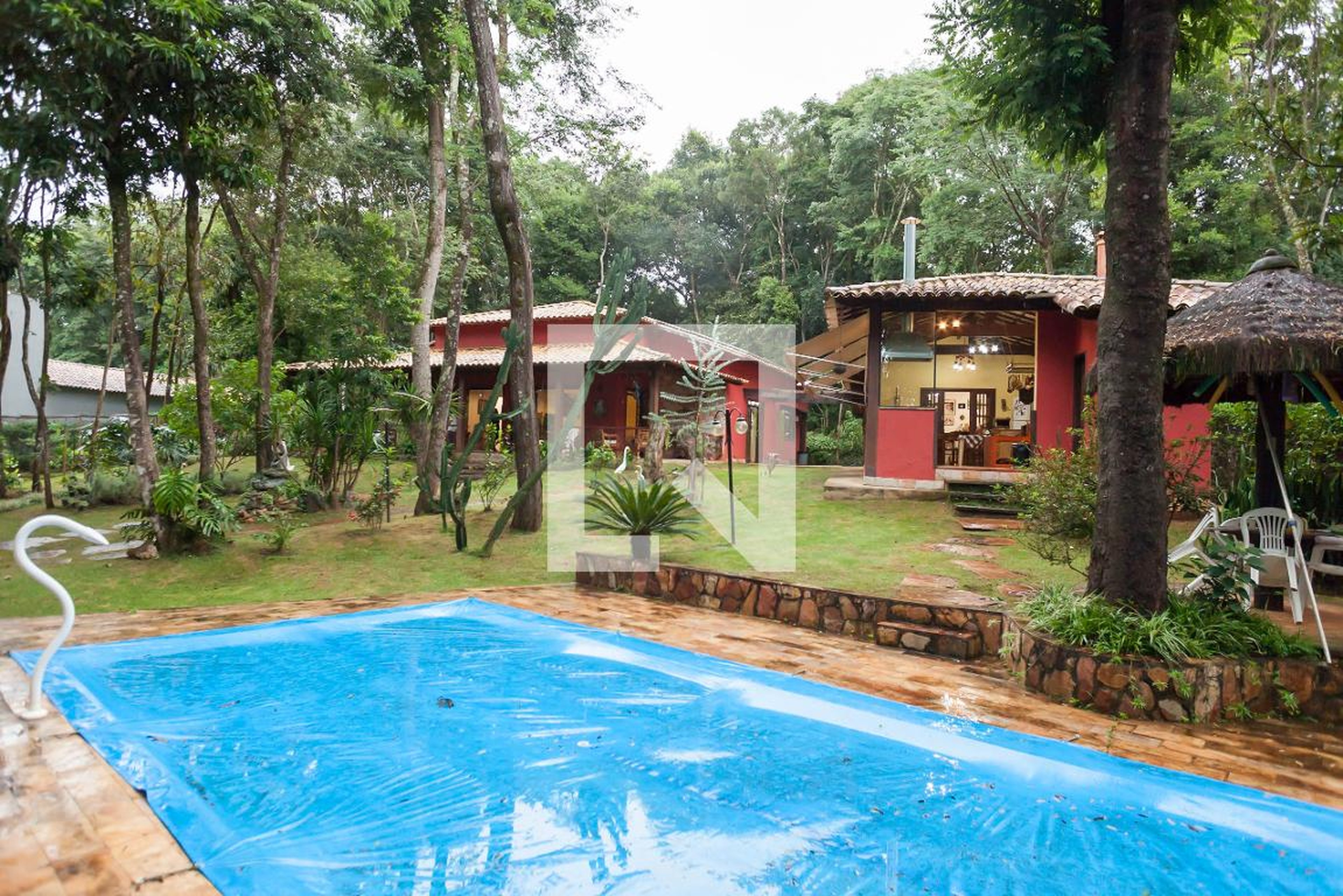 Piscina Condomínio Águas Claras