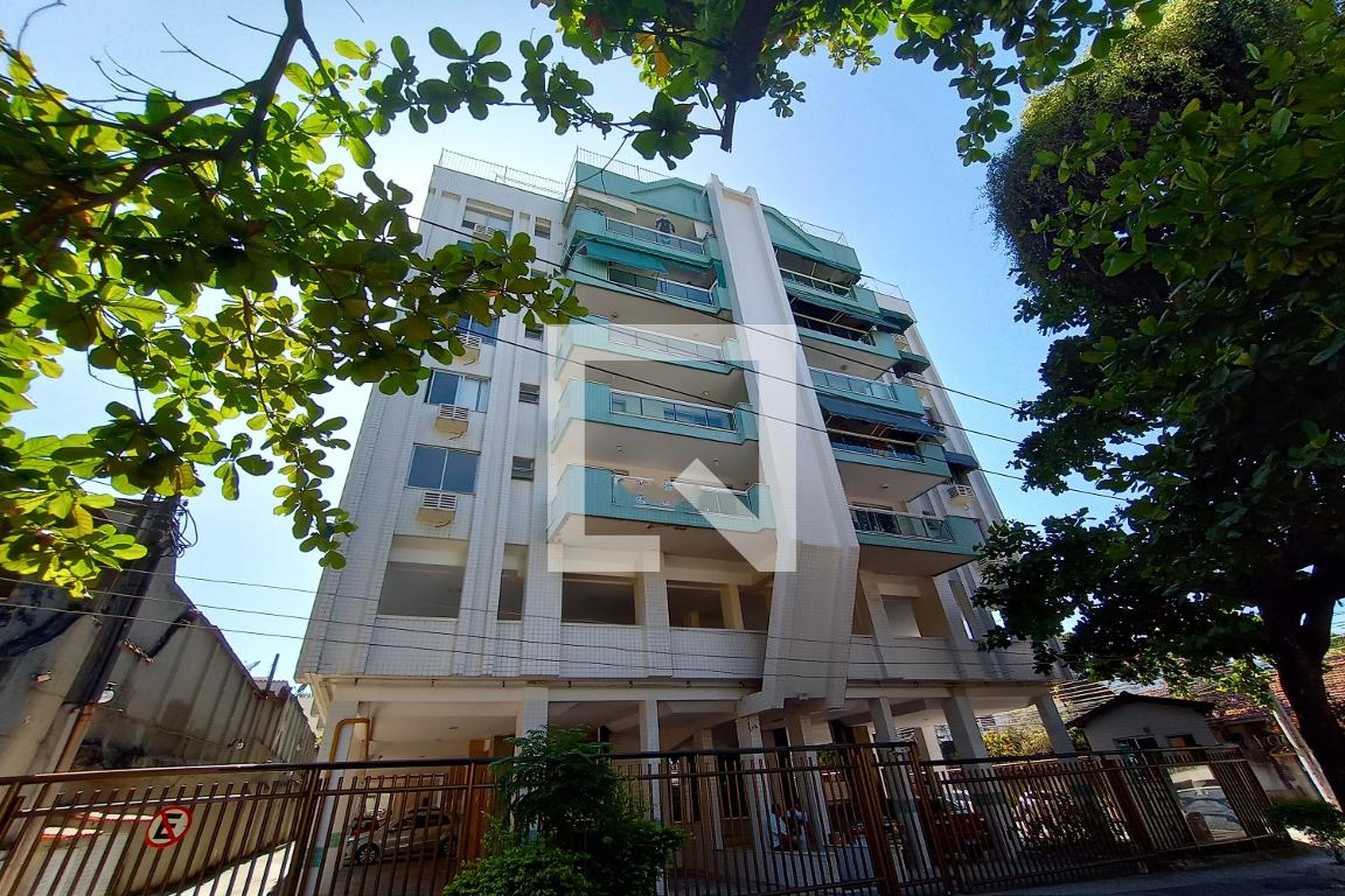 Fachada do Prédio Condomínio Mont Martre