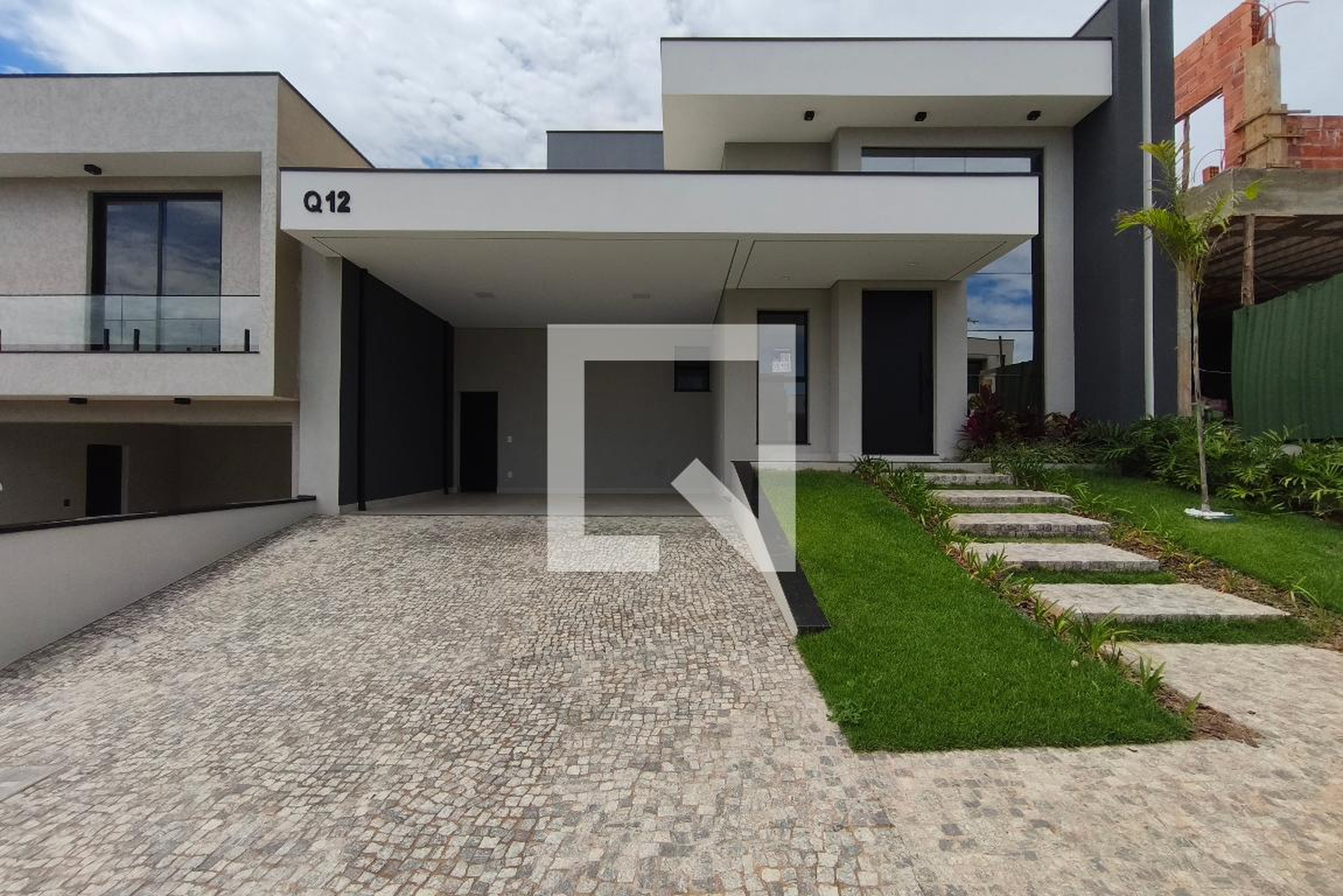 Fachada Condomínio em Estrada Municipal do Roncáglia, 190