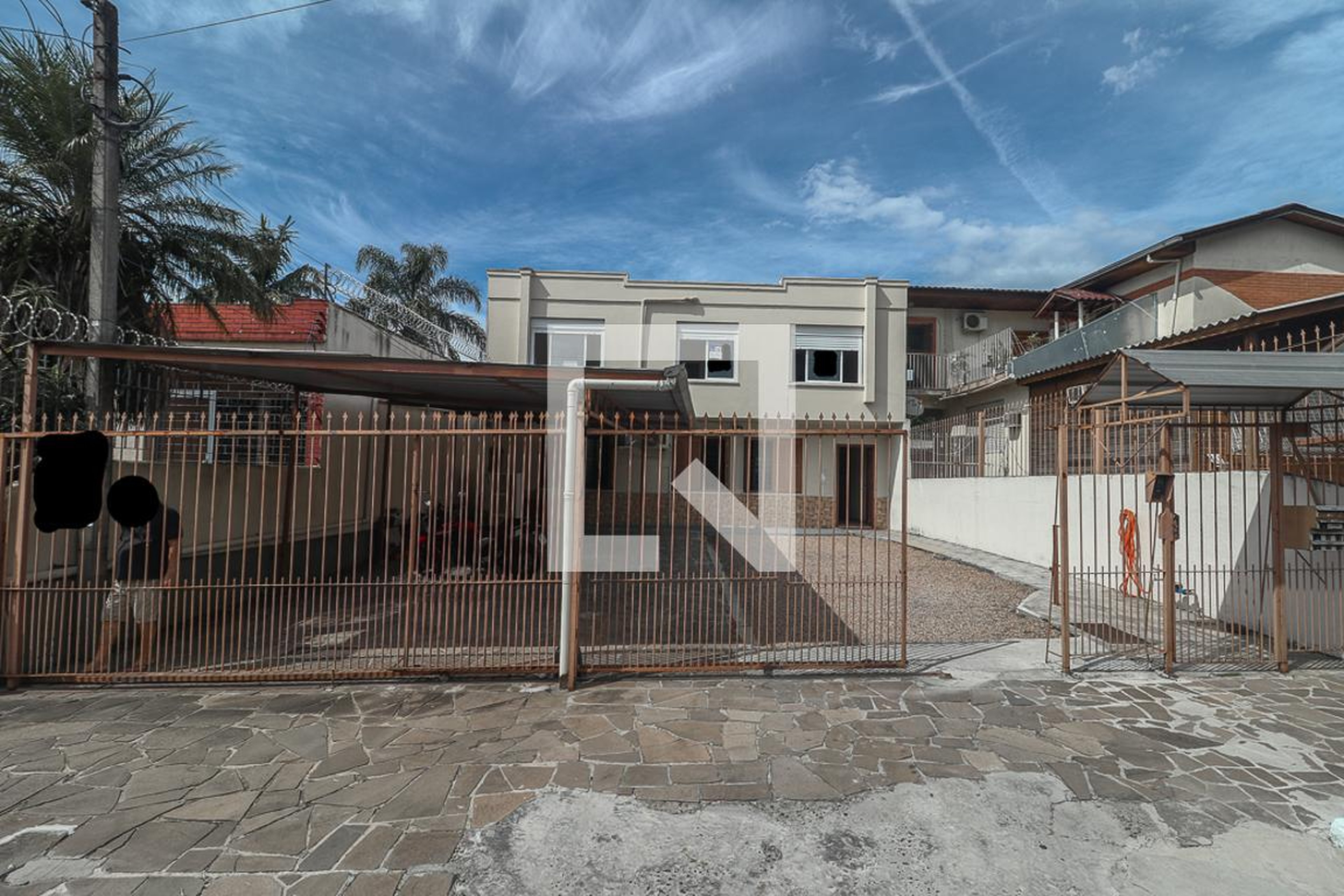 Fachada Condomínio em Rua Presidente Juarez, 435