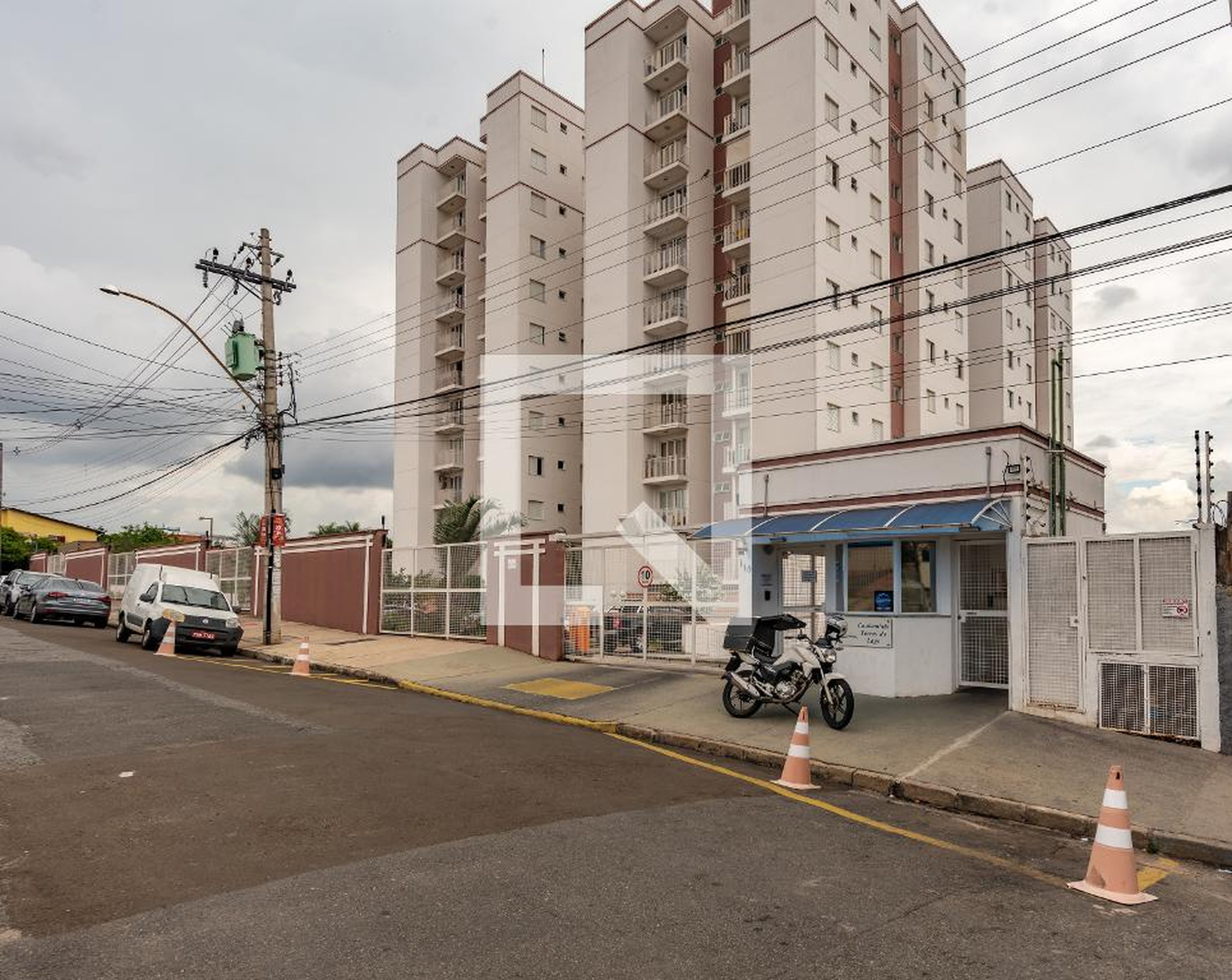 Fachada do Prédio Condomínio em Rua Nazareno Mingone, 110