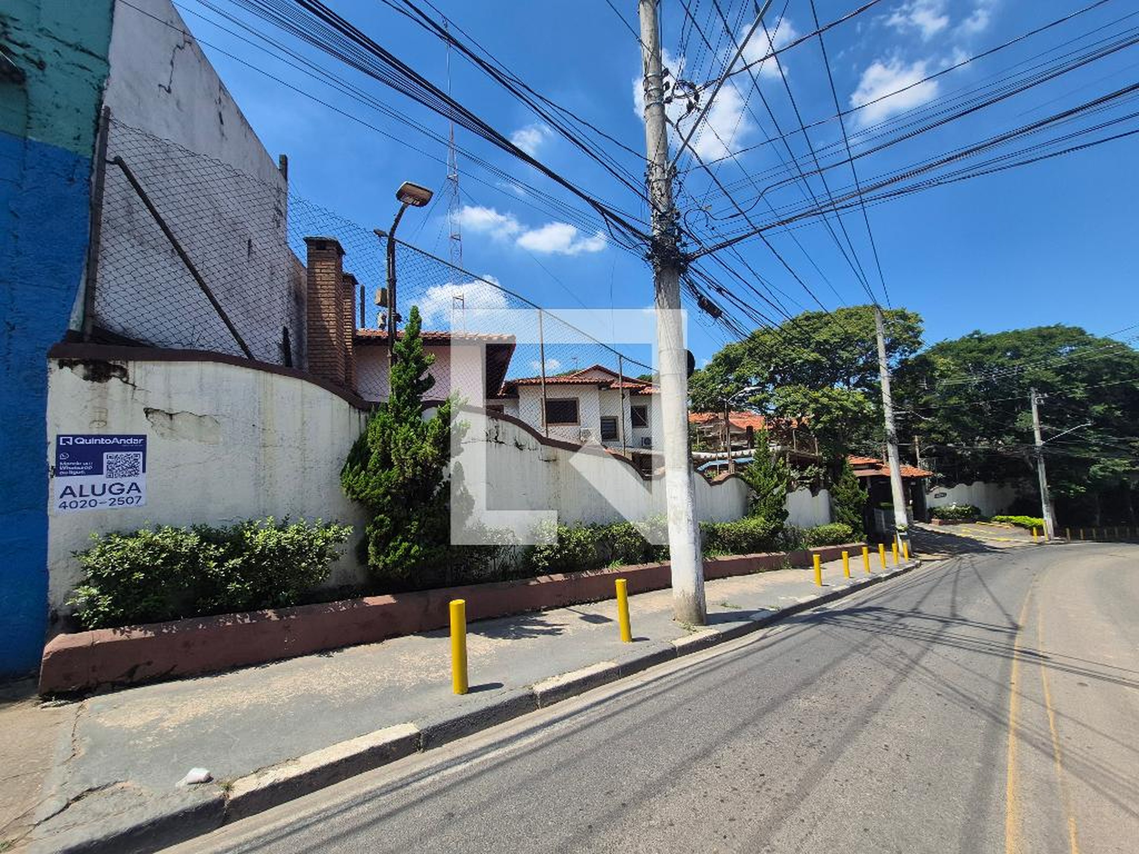 Fachada Condomínio em Estrada Santo Amaro, 365