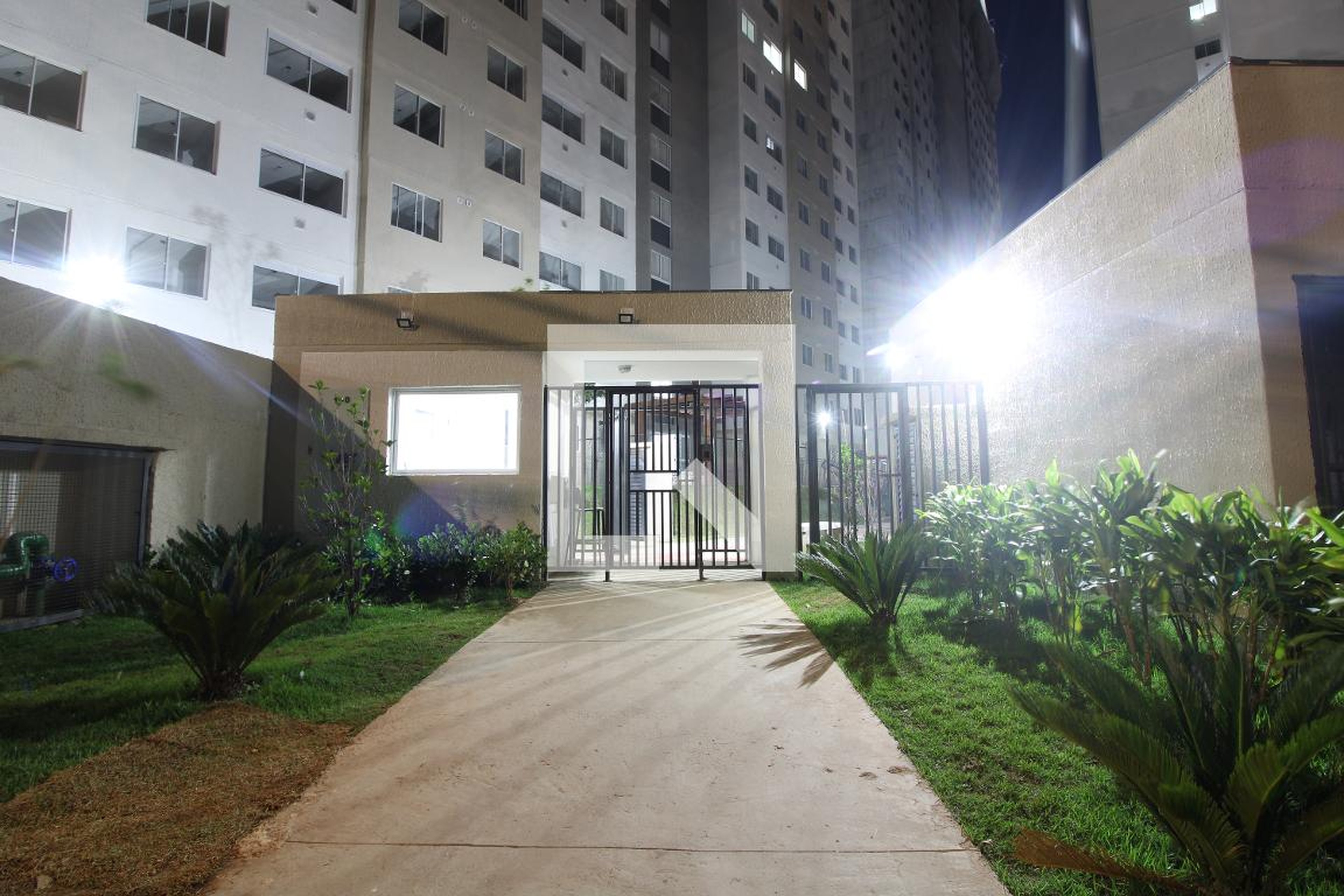 Fachada Condomínio em Rua Senador Elói de Souza, 140