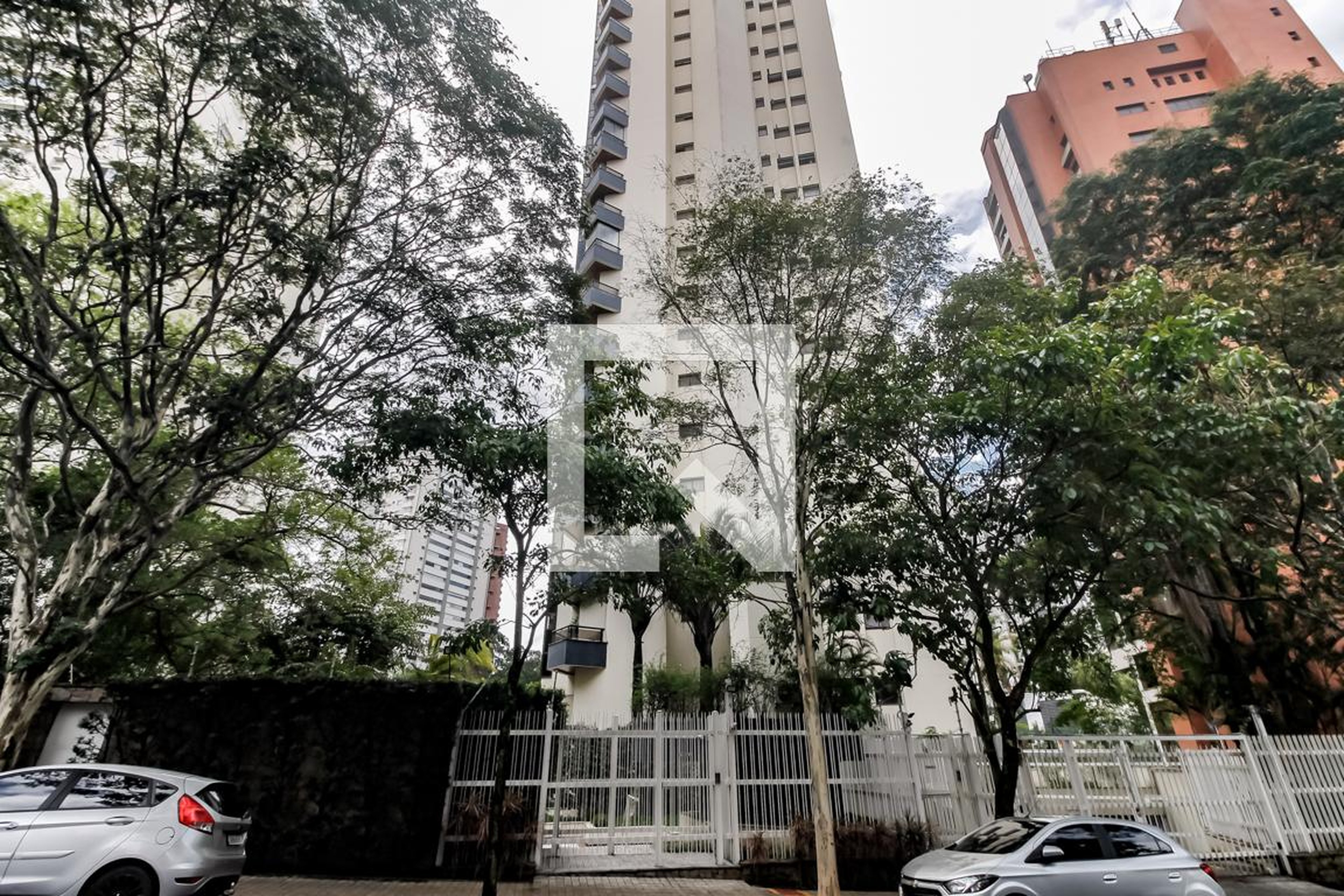 Fachada do Prédio Condomínio Rembrandt