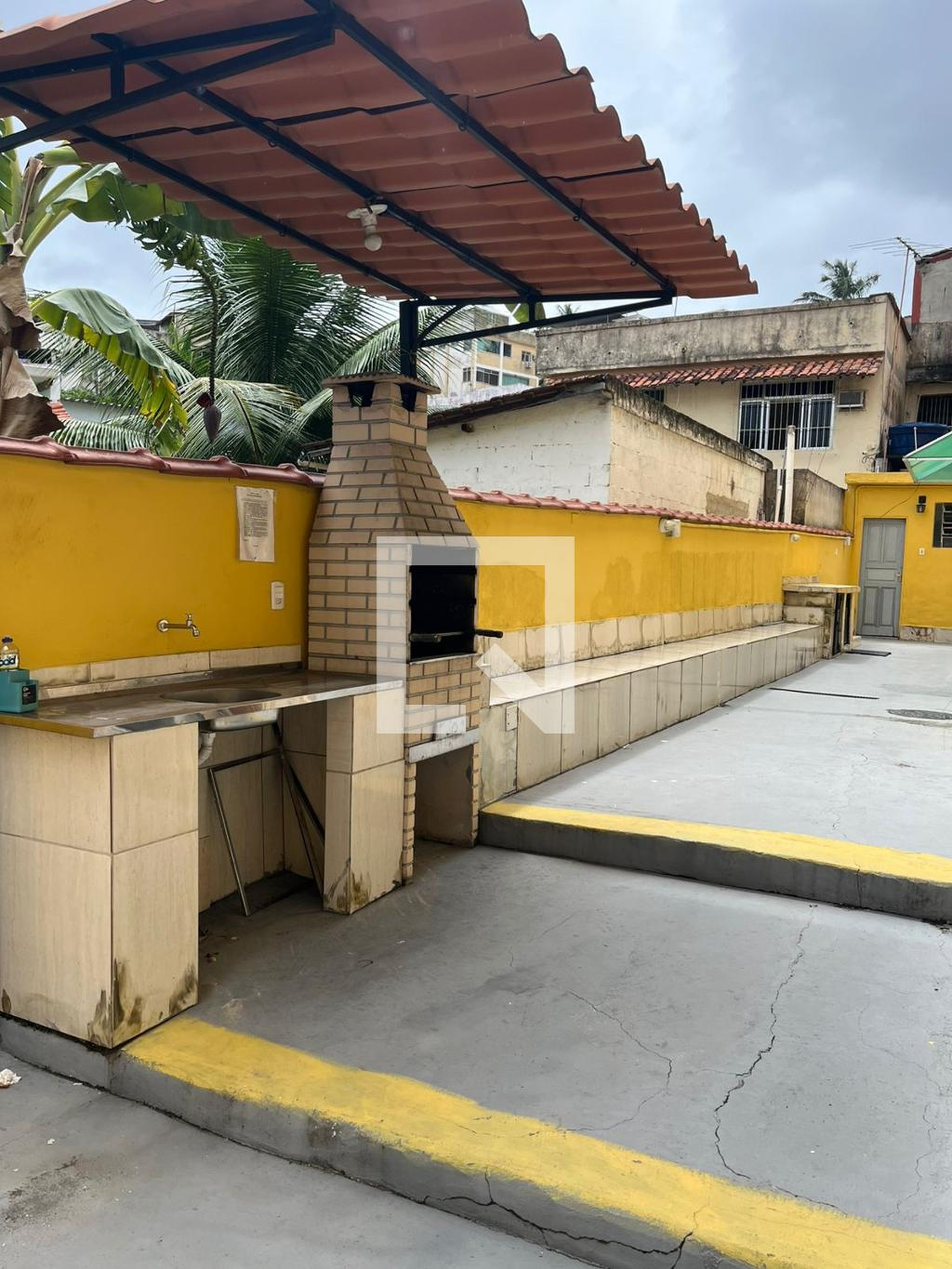 Churrasqueira Condomínio em Rua Ericeira, 118