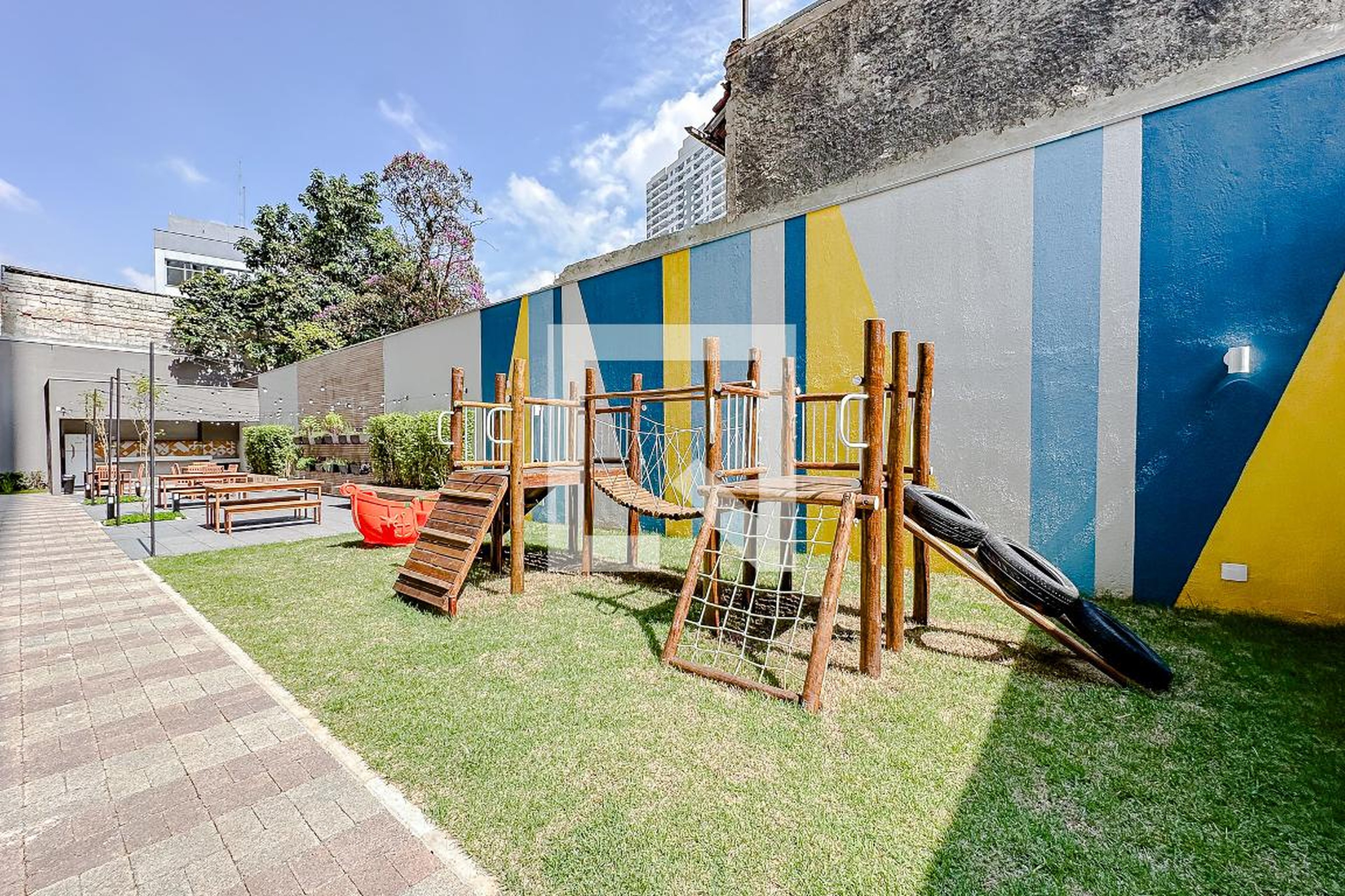 Playground - KZ Direct Bresser