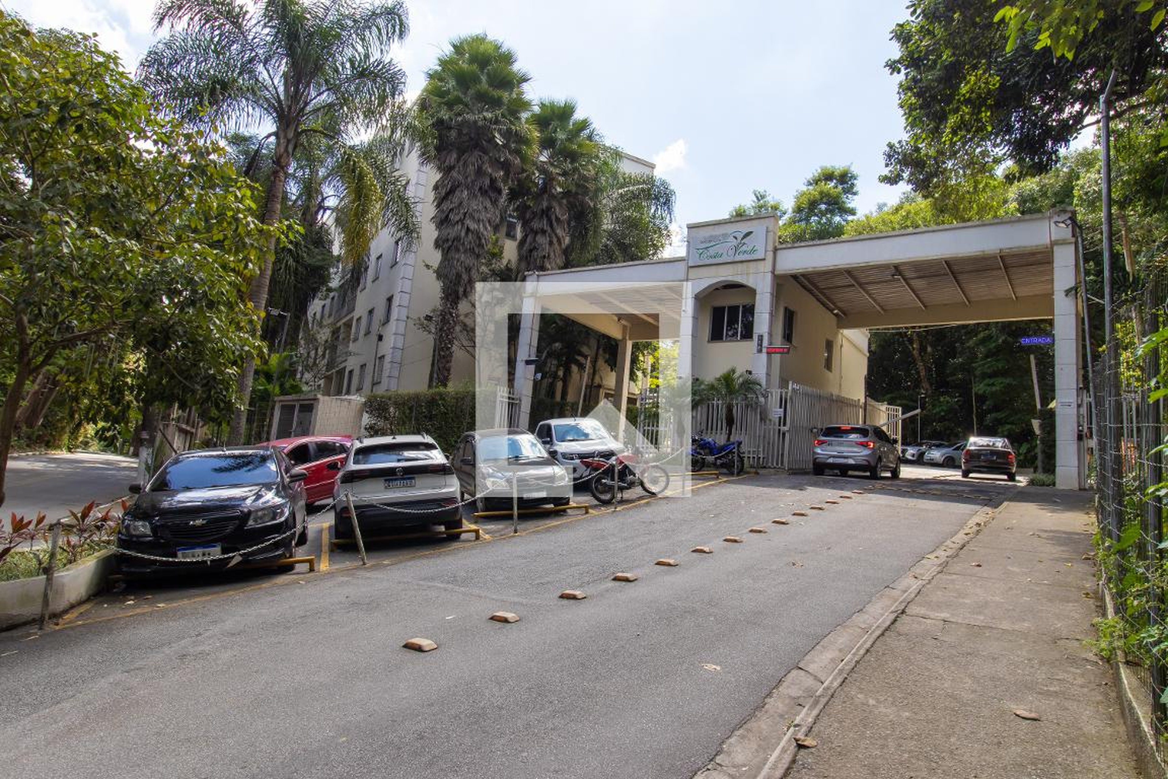 Fachada do condomínio Condomínio Costa Verde