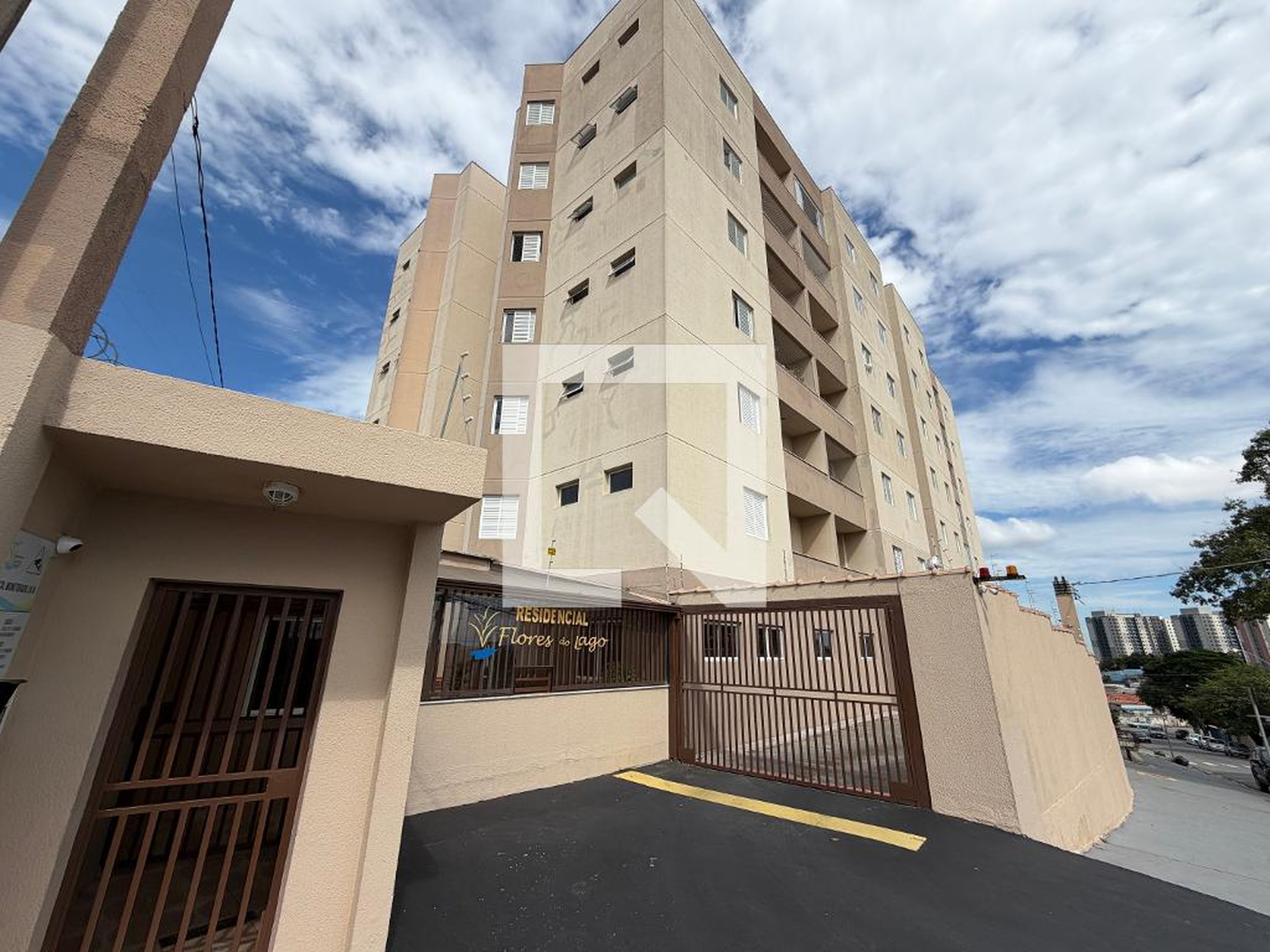 Fachada Condomínio Flores do Lago