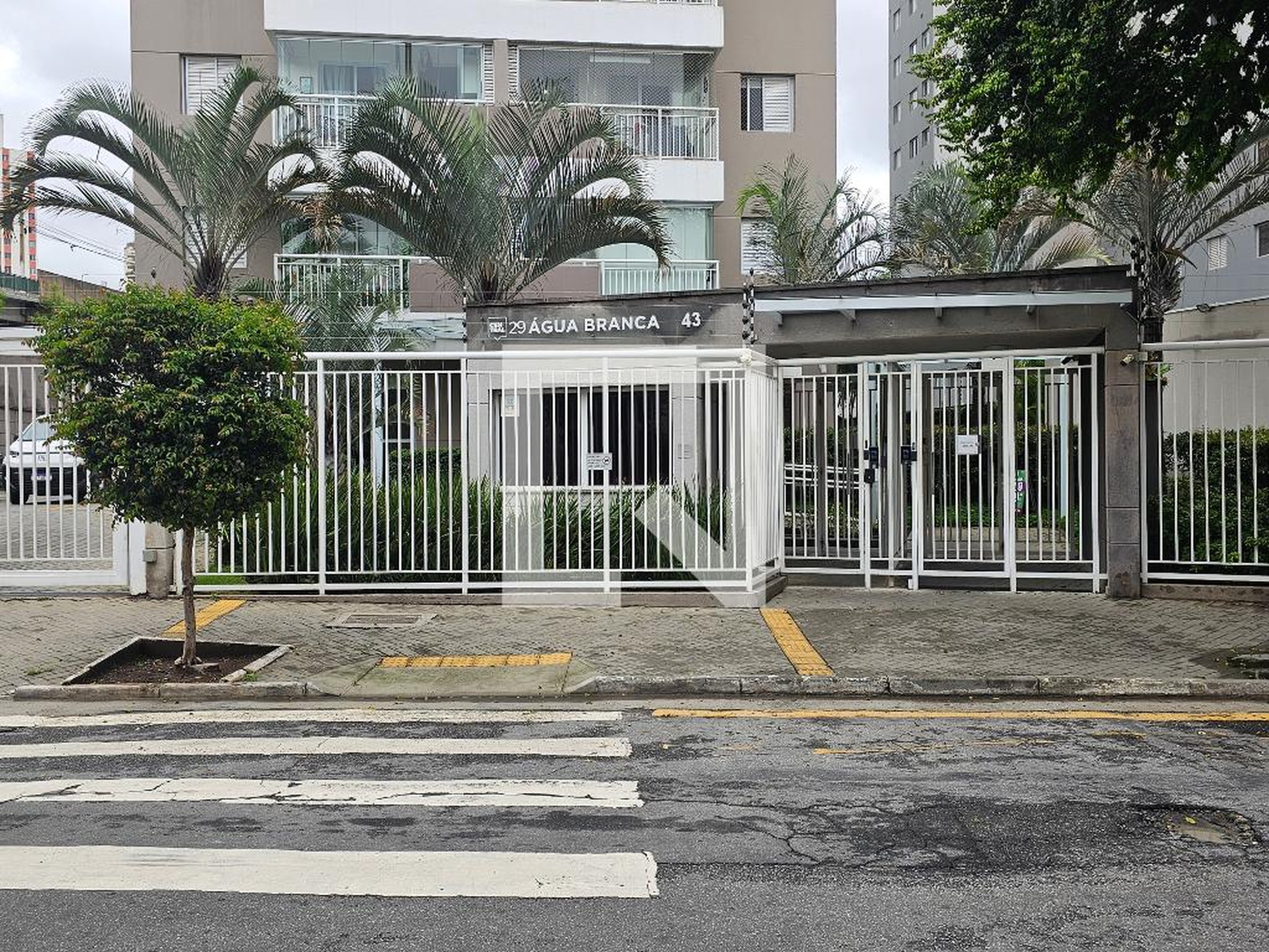 Fachada Condomínio Central da Barra - Água Branca