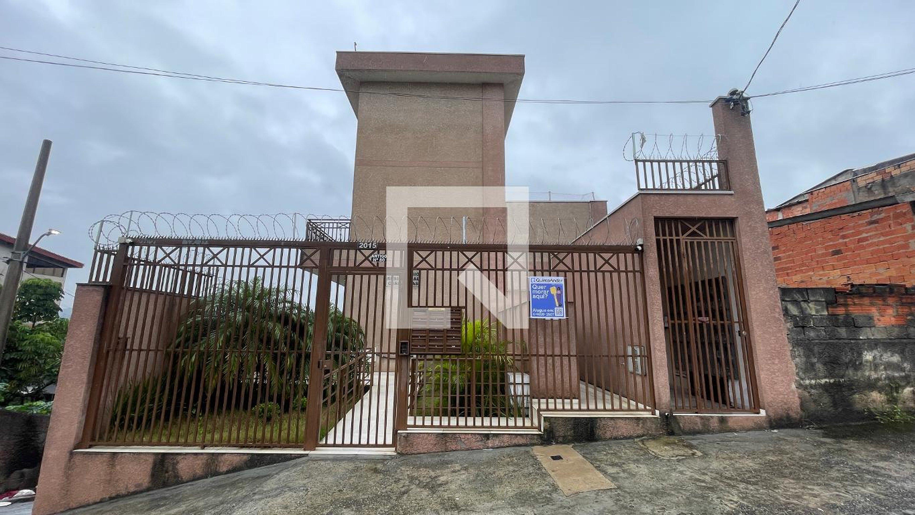 Fachada do Prédio Condomínio em Avenida Doutor Francisco Munhoz Filho, 2015