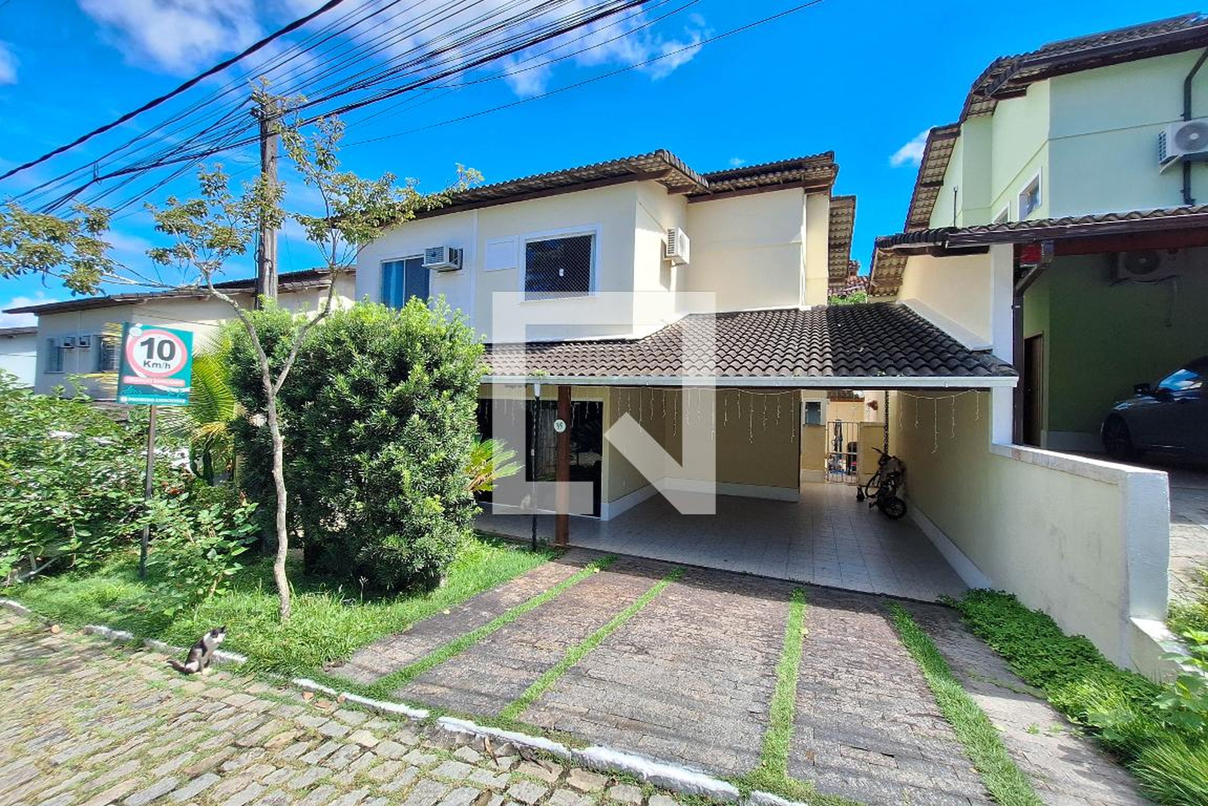 Fachada Condomínio Alto de Pendotiba