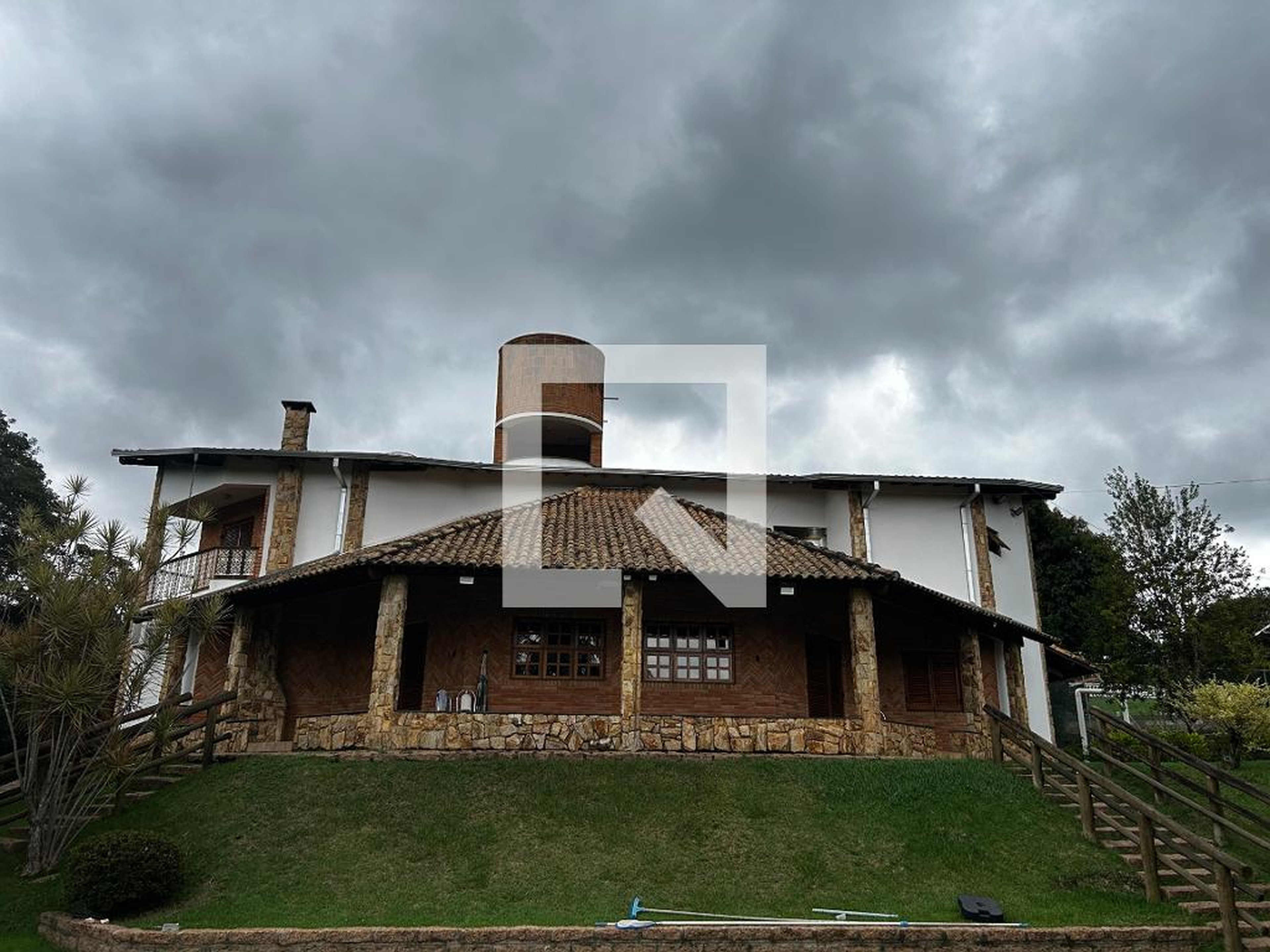 Fachada Condomínio em Alameda Sagres, 70
