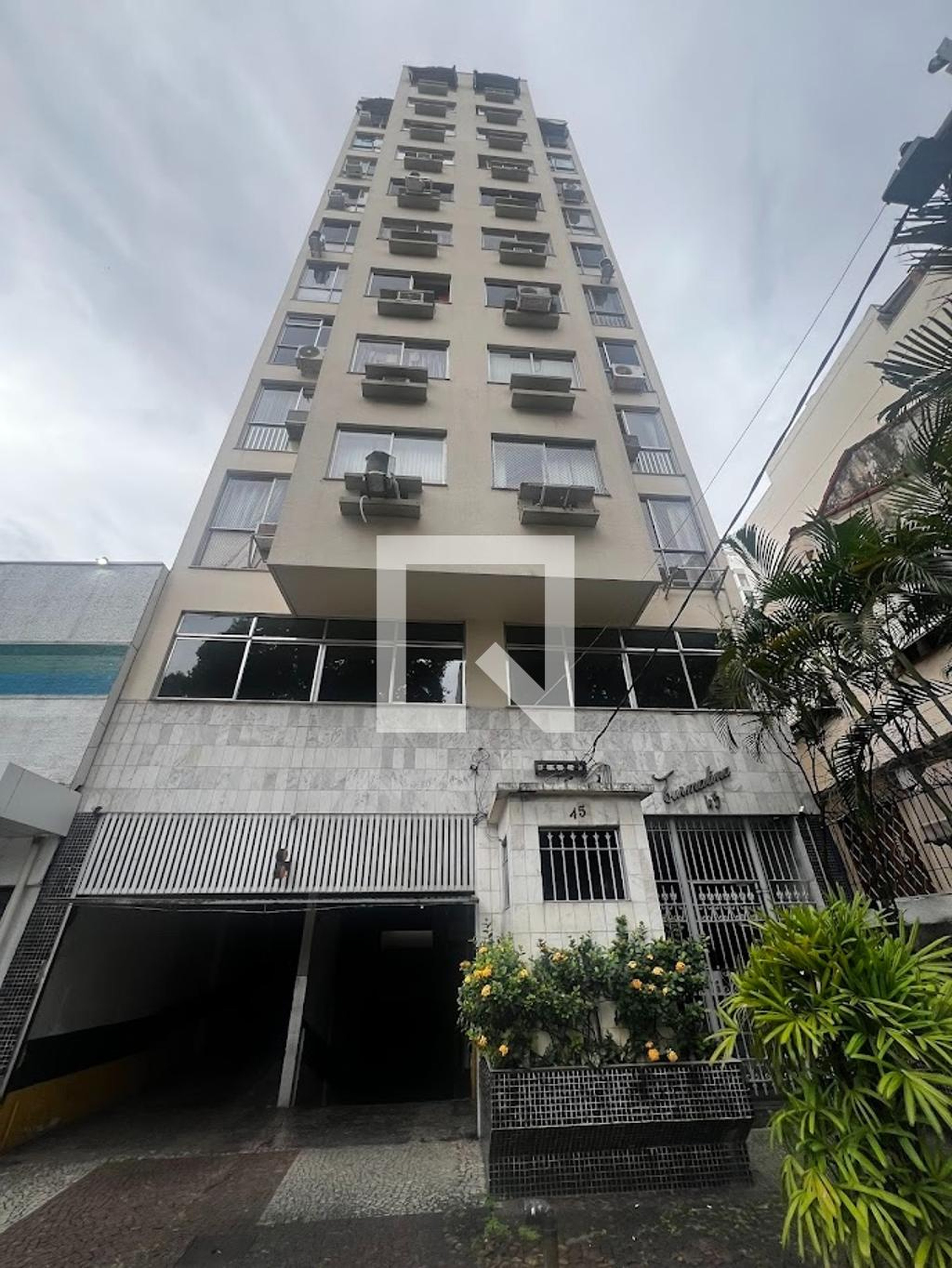 Fachada Condomínio em Rua Uruguai, 45