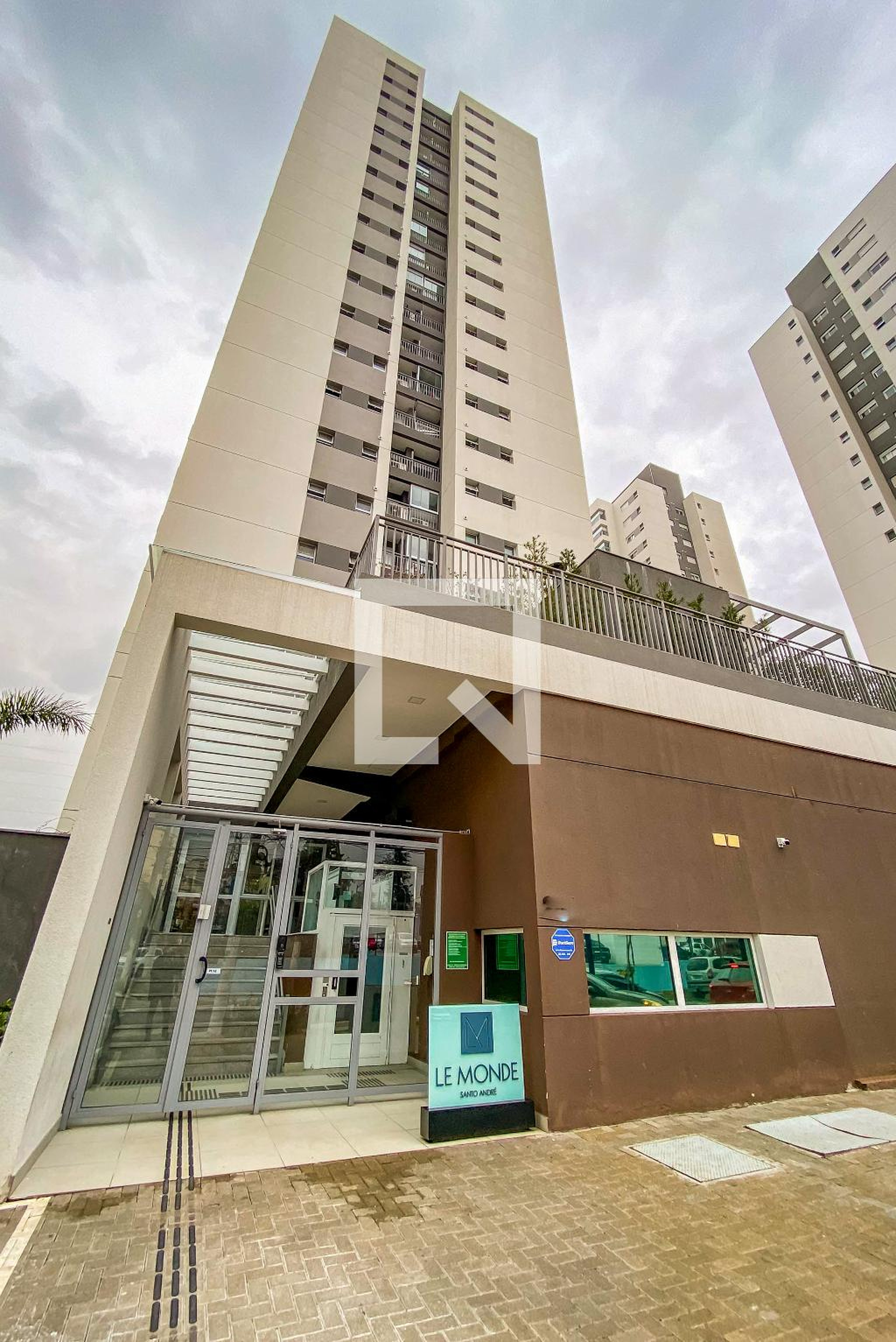 Fachada do Prédio Condomínio Le Monde