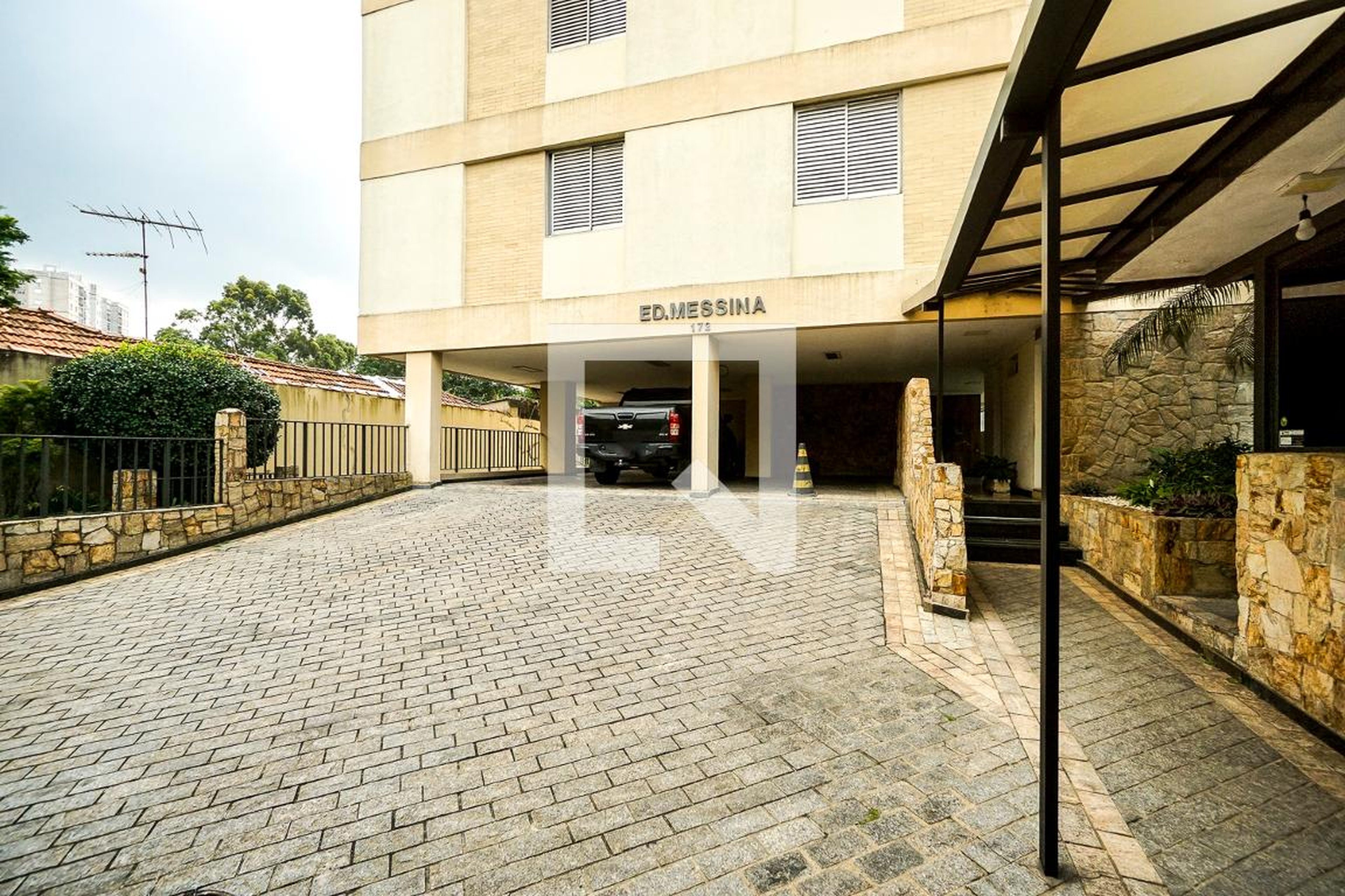 Entrada - Edifício Messina