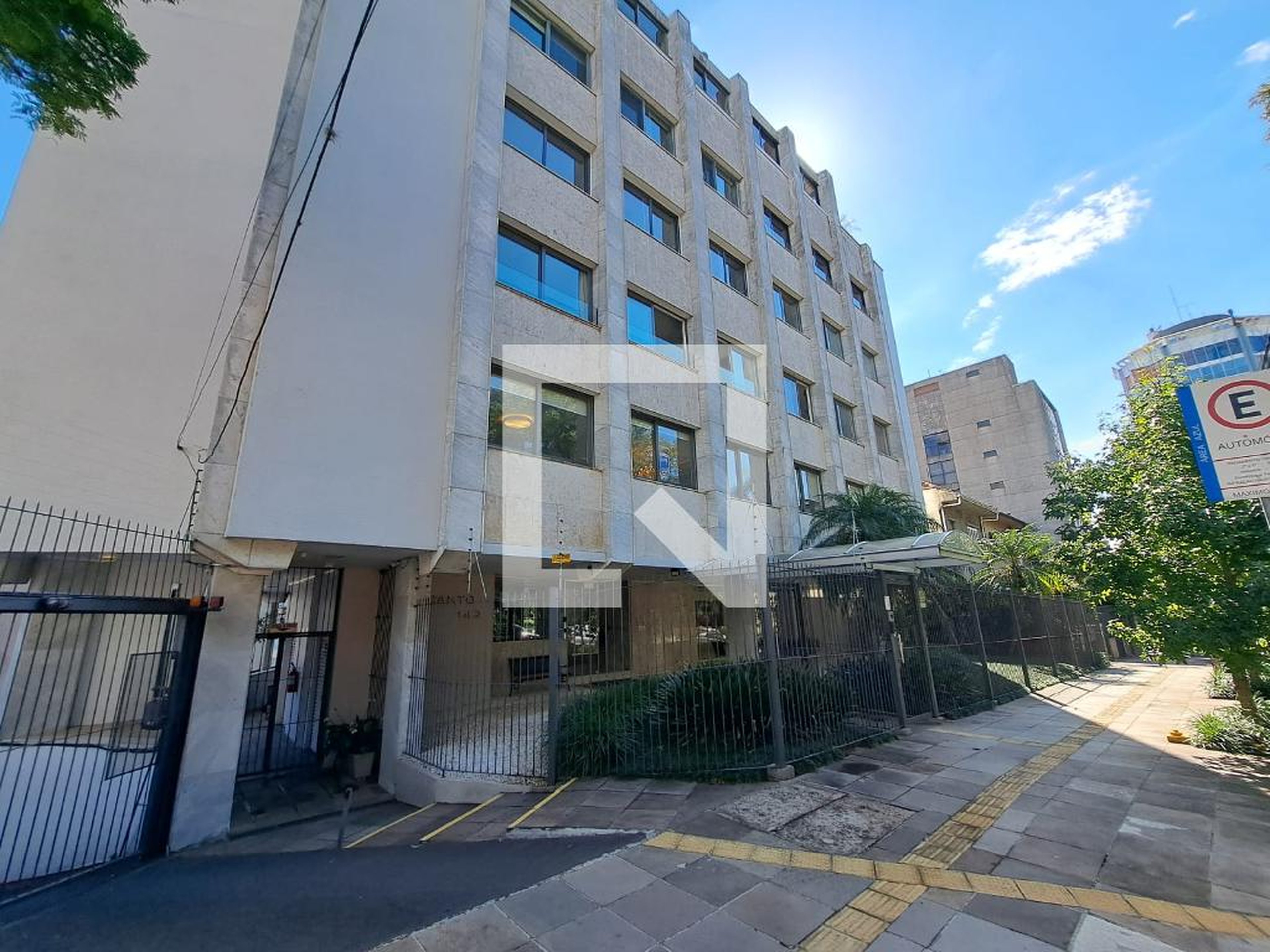 Fachada Condomínio em Praça Doutor Maurício Cardoso, 142