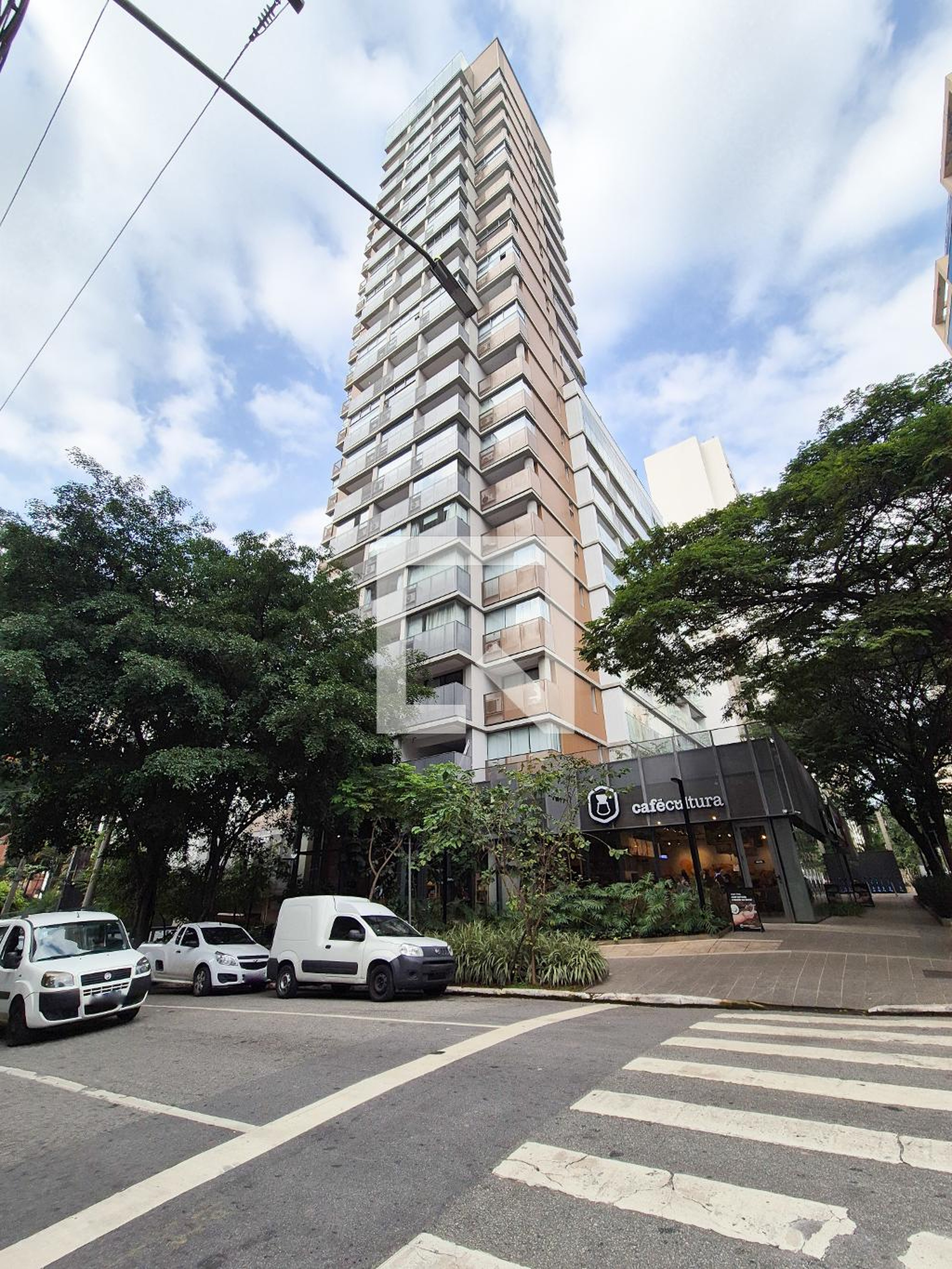 Fachada Condomínio Ibira by You,inc