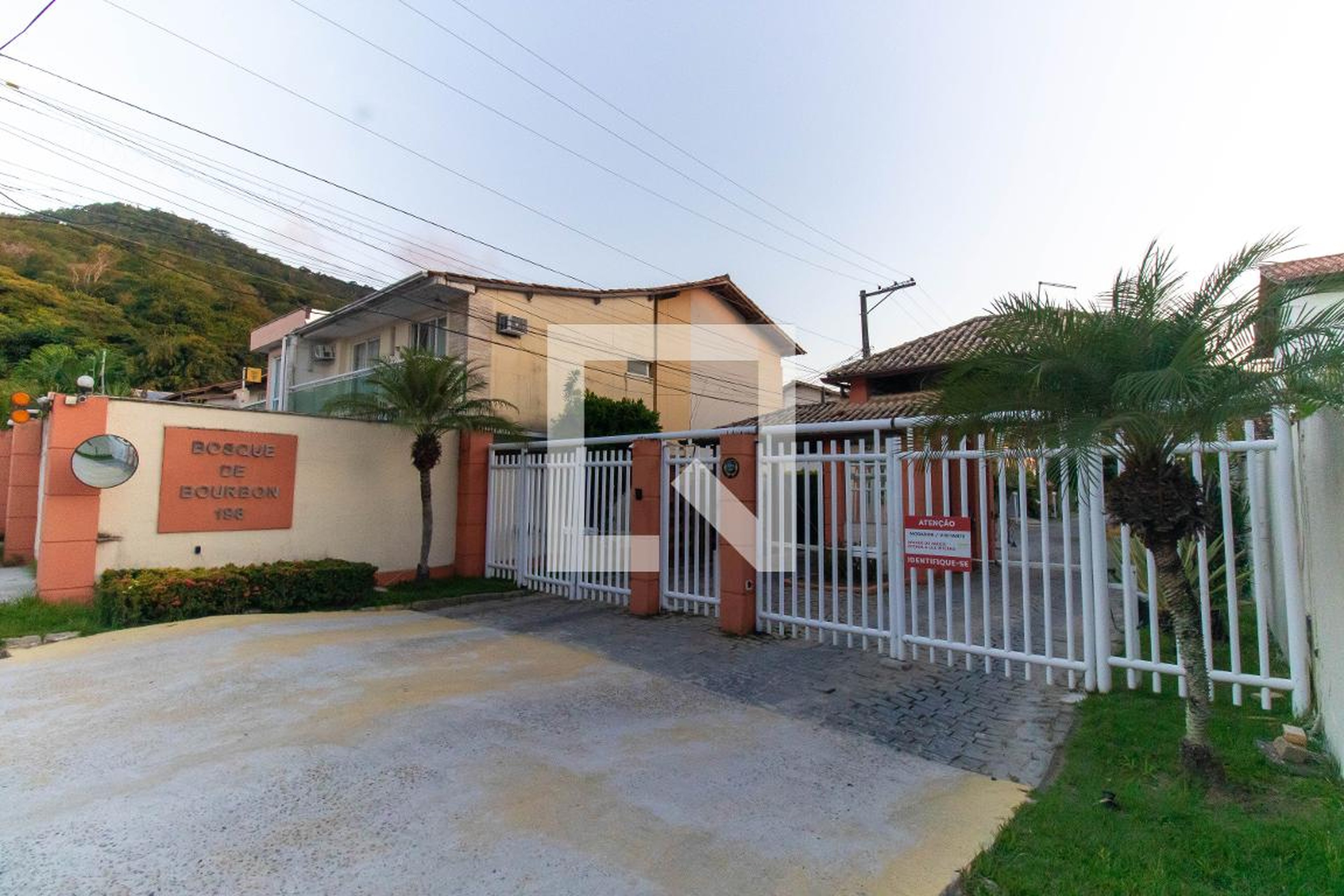 Fachada Condomínio Bosque de Bourbon