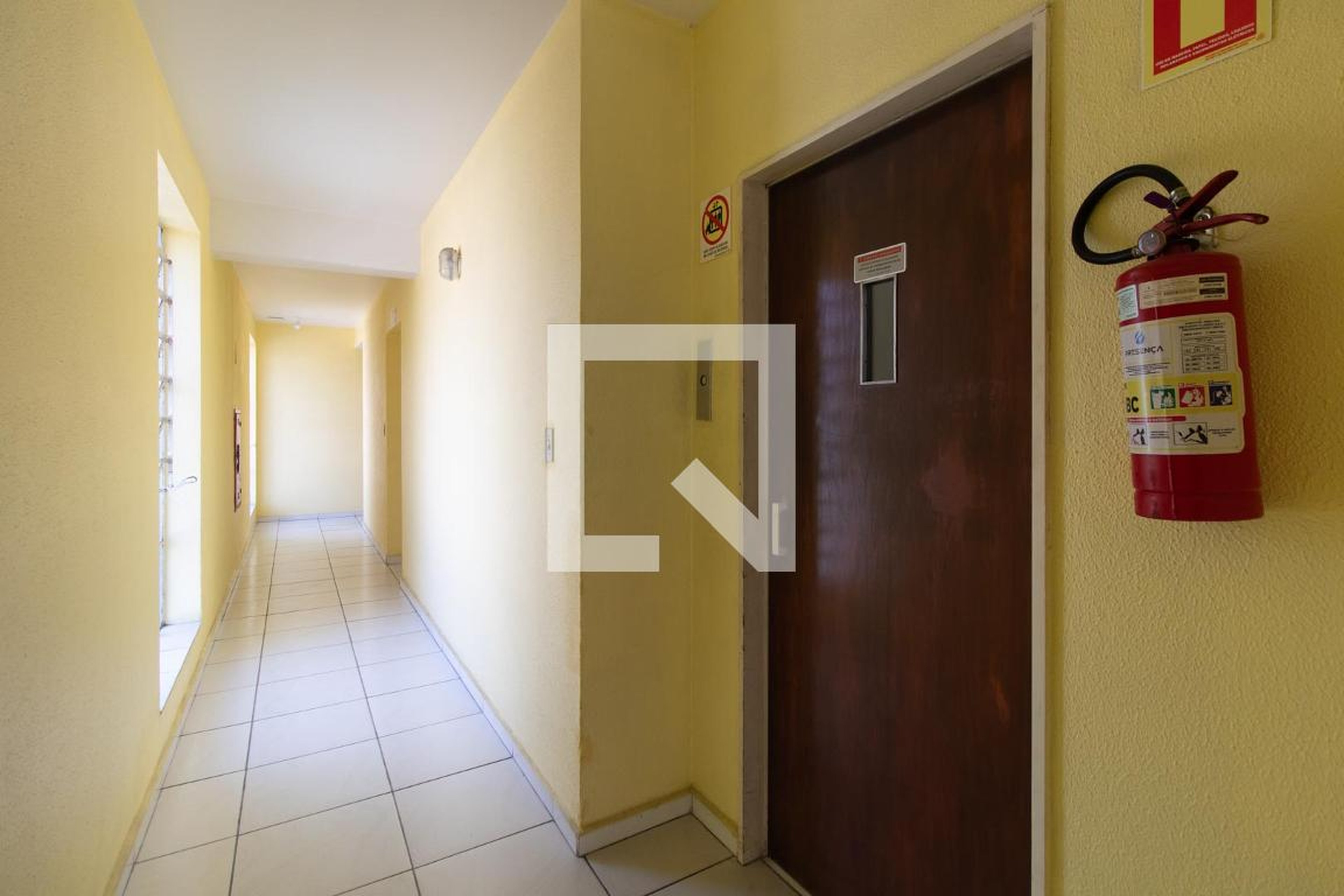 Elevador - Edifício Don Benzon