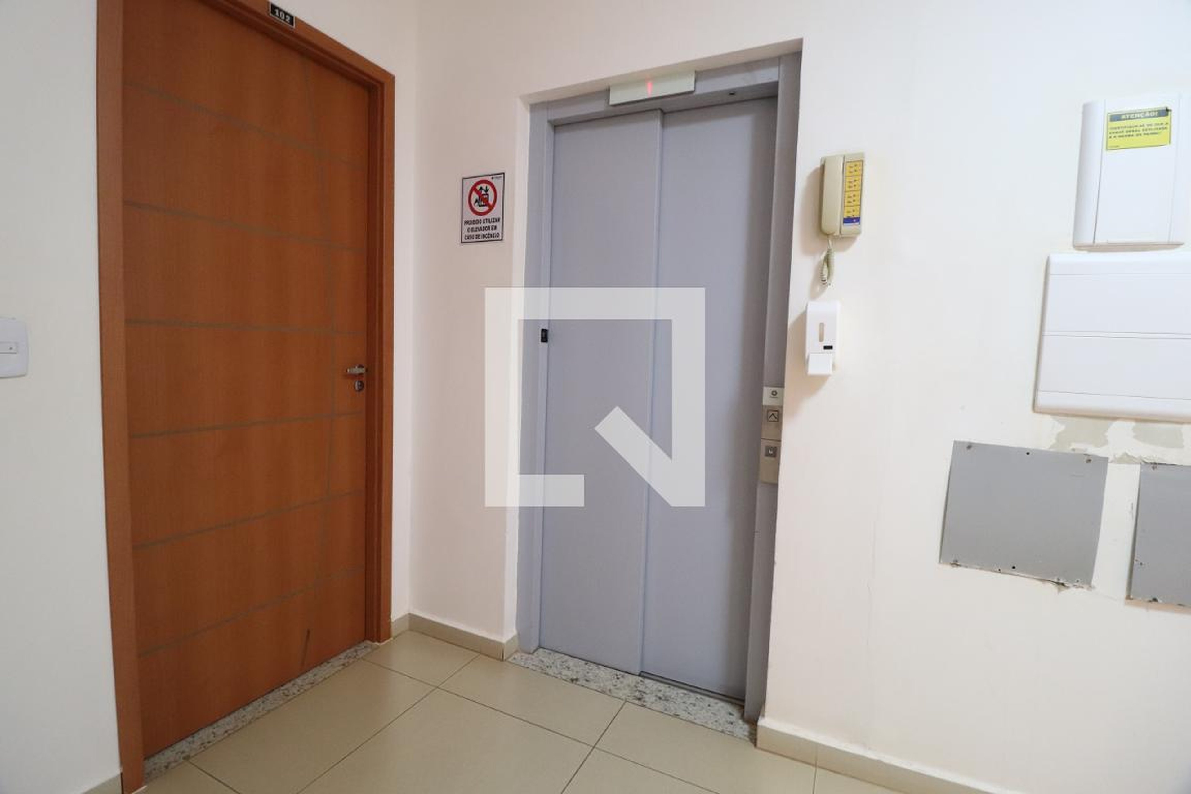 Elevador Condomínio em Avenida Anselmo Alves dos Santos, 4800